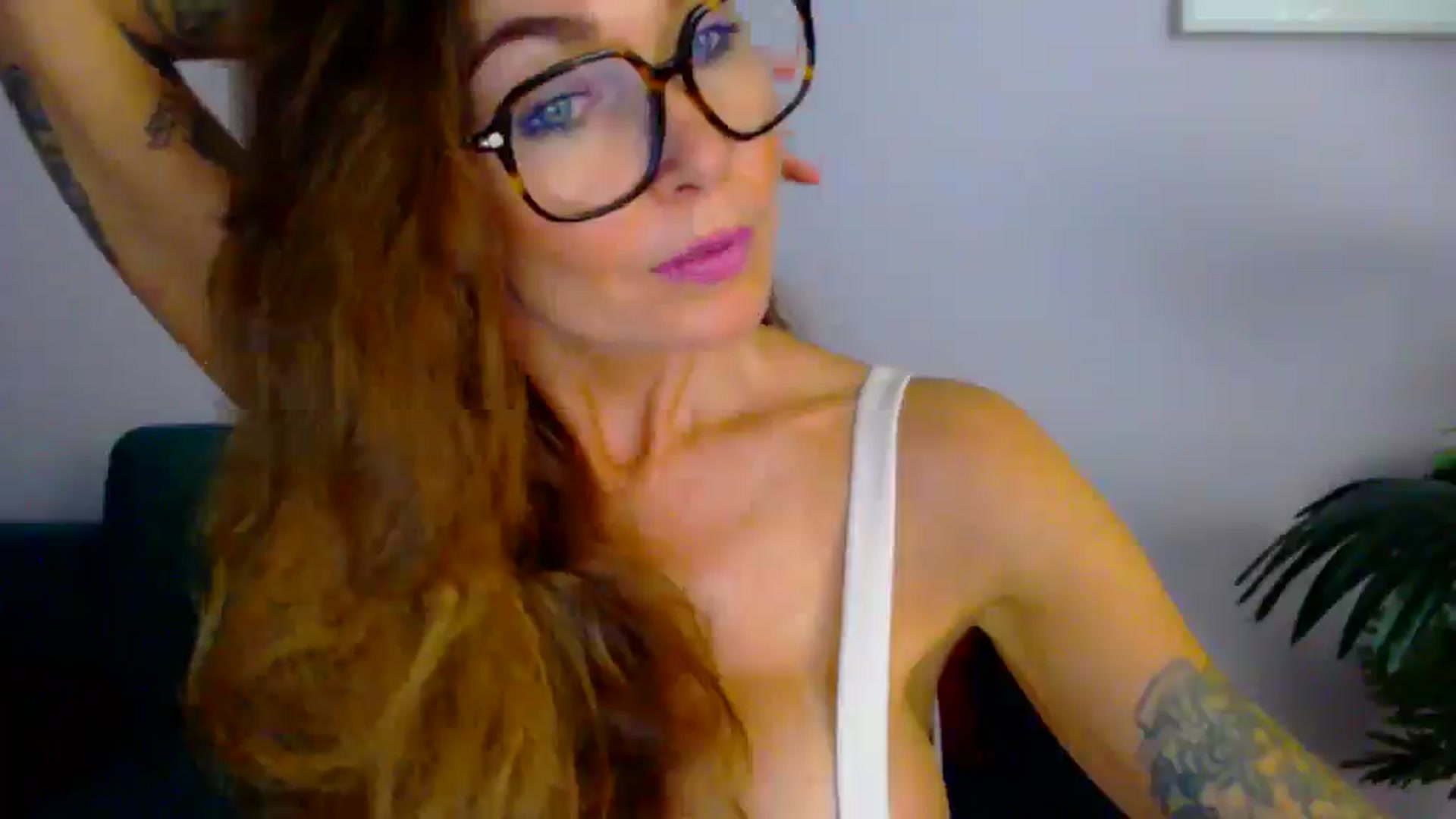 Gallery image thumbnail from Delilah_sweet's myfreecams stream on, 08/06/2025, 15:21 image 19 of 20