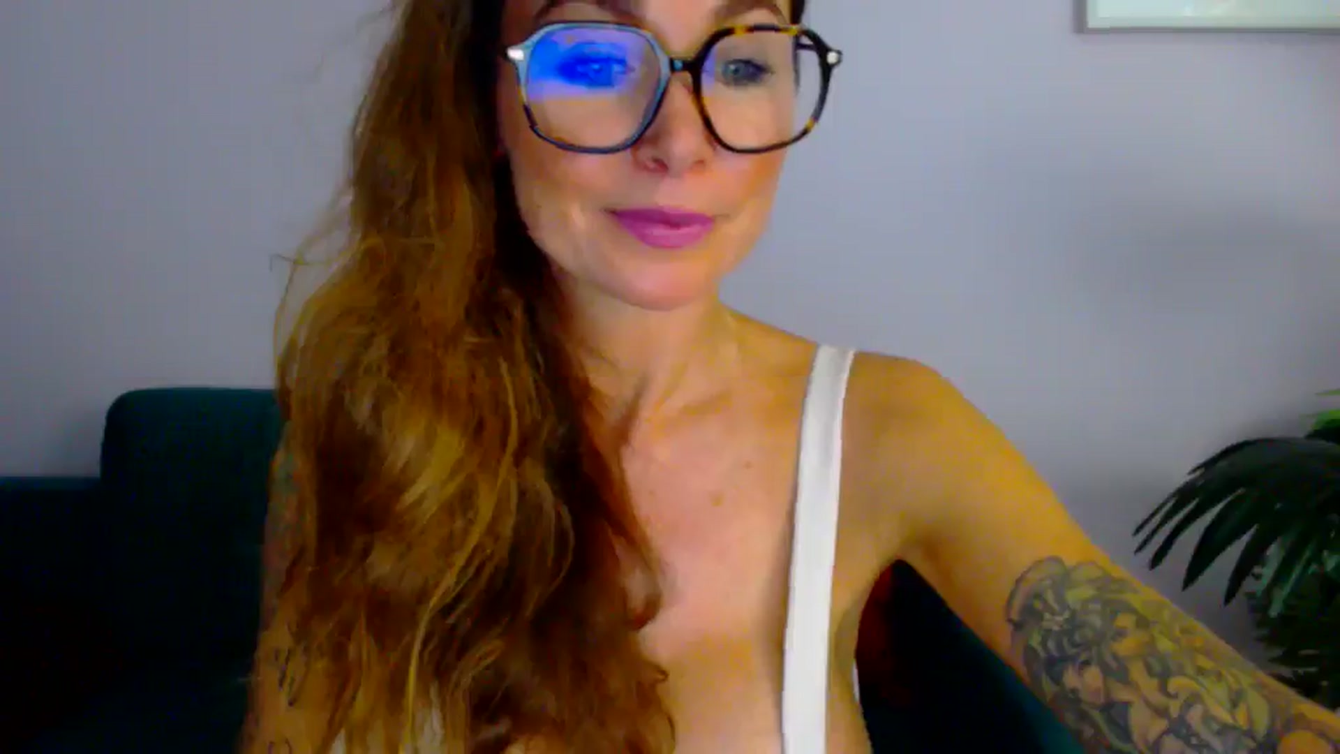 Gallery image thumbnail from Delilah_sweet's myfreecams stream on, 08/06/2025, 15:37 image 18 of 20