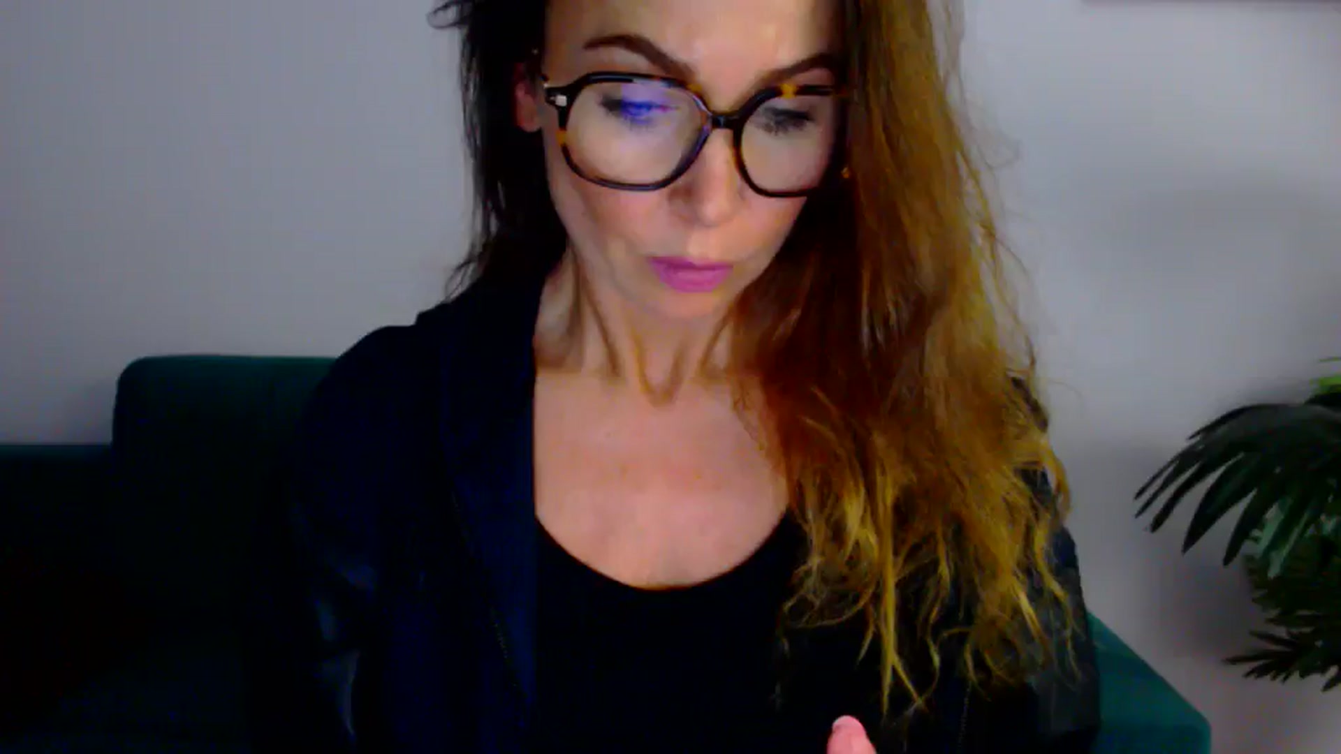 Gallery image thumbnail from Delilah_sweet's myfreecams stream on, 08/06/2025, 17:35 image 12 of 20