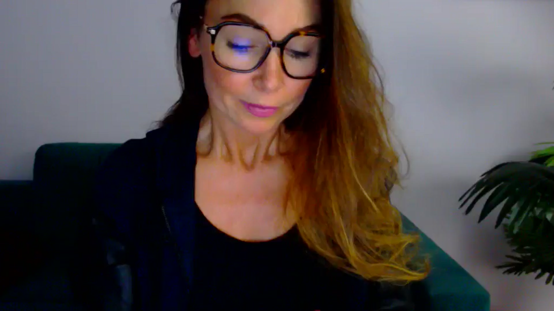 Gallery image thumbnail from Delilah_sweet's myfreecams stream on, 08/06/2025, 17:35 image 5 of 20