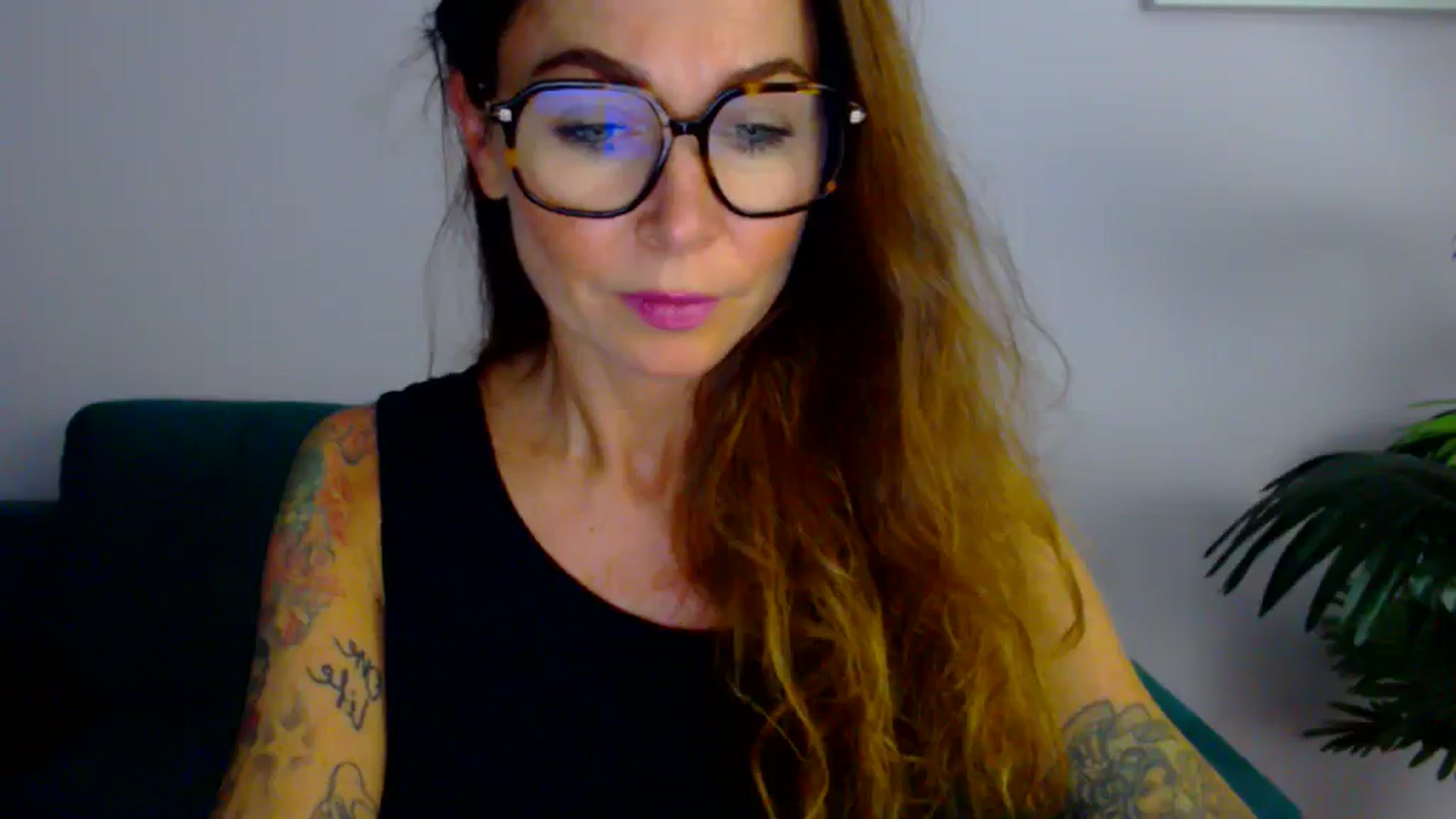 Gallery image thumbnail from Delilah_sweet's myfreecams stream on, 08/06/2025, 17:49 image 16 of 20