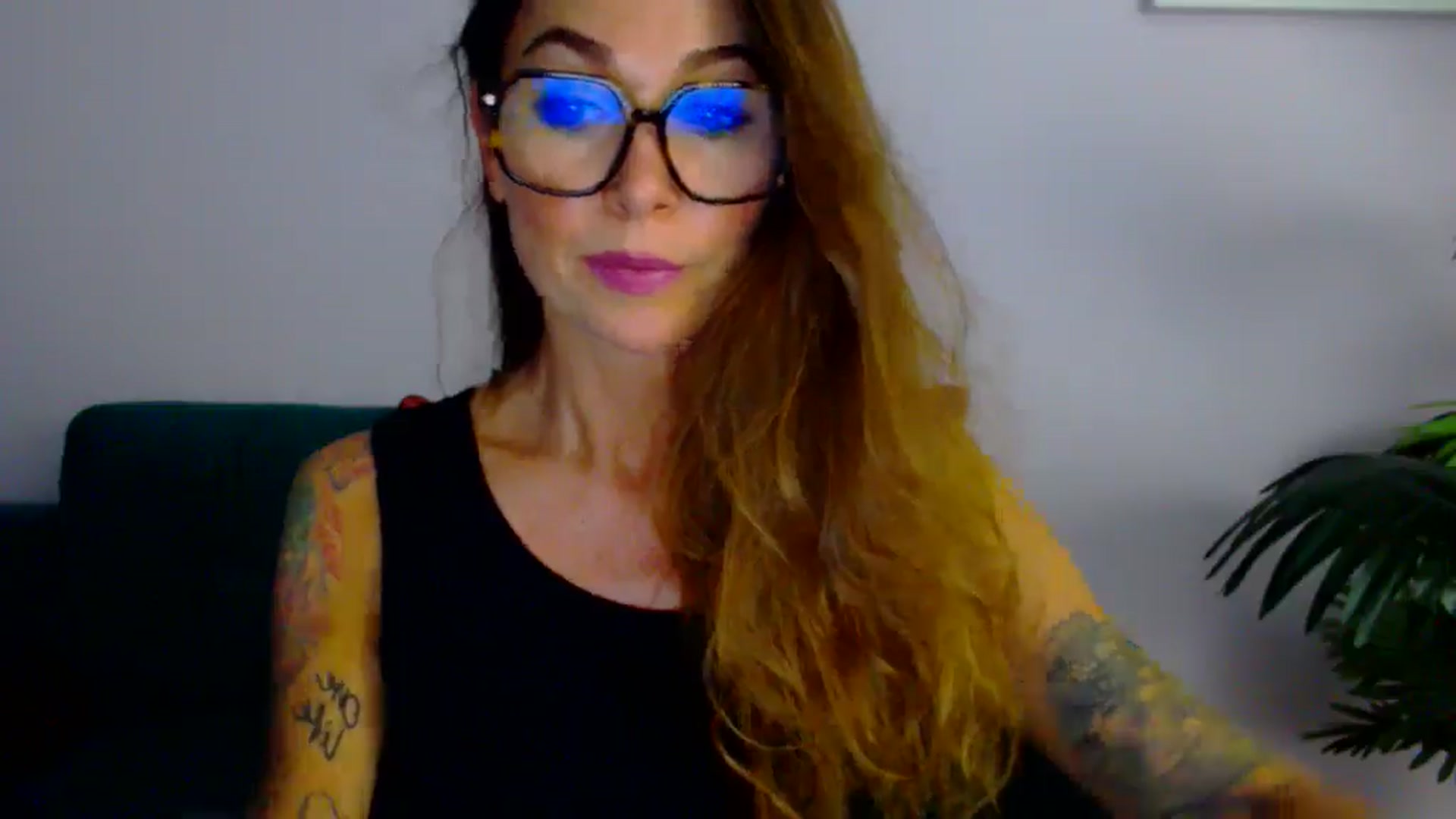 Gallery image thumbnail from Delilah_sweet's myfreecams stream on, 08/06/2025, 17:49 image 3 of 20
