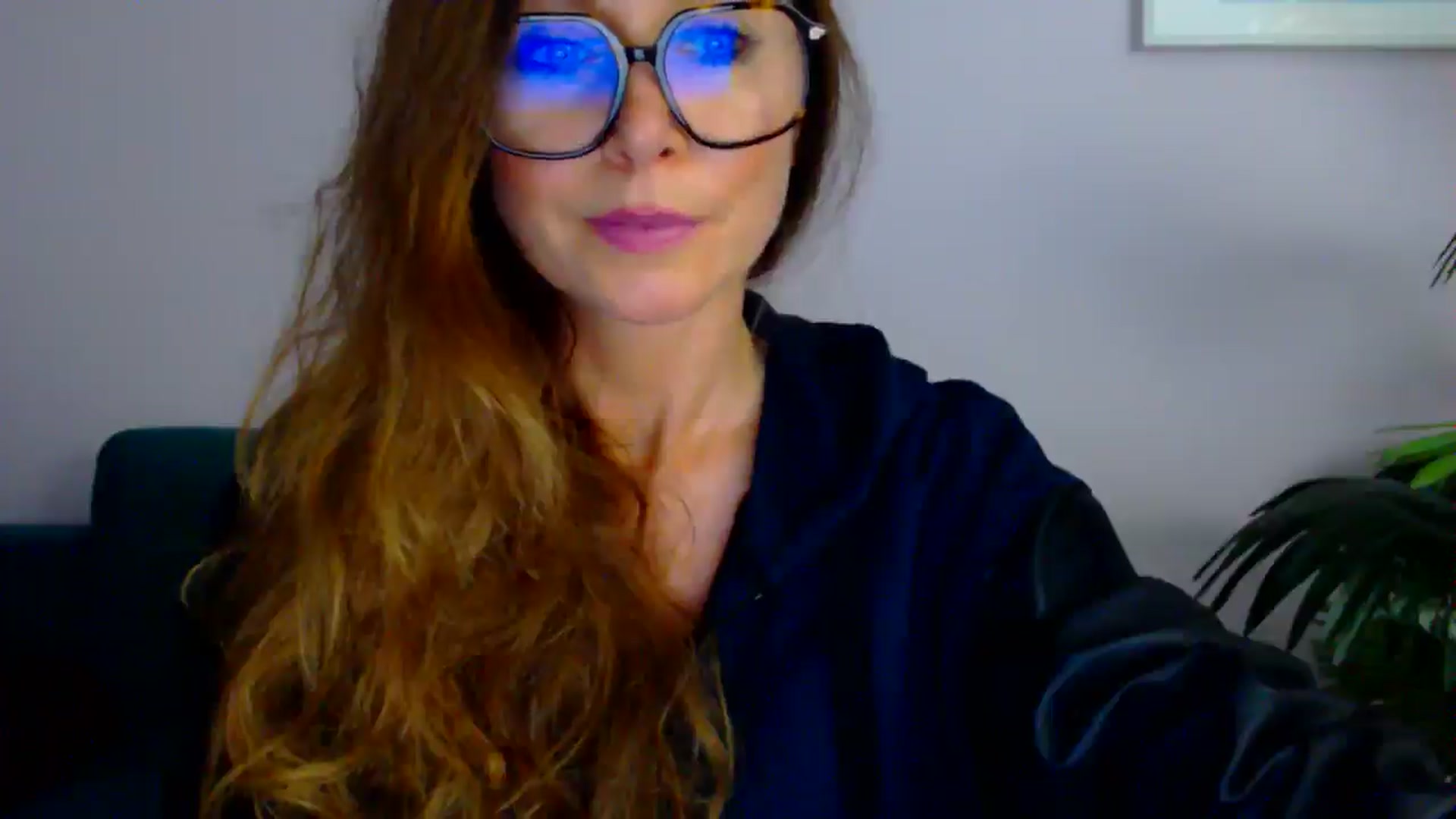 Gallery image thumbnail from Delilah_sweet's myfreecams stream on, 08/07/2025, 14:38 image 9 of 20