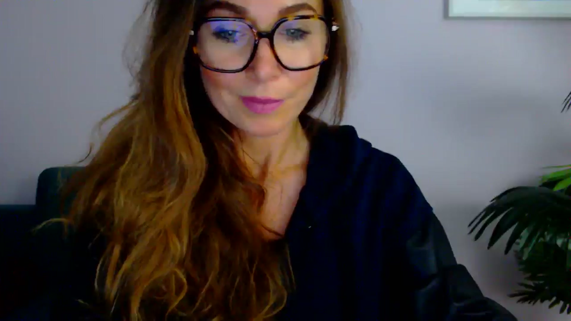Gallery image thumbnail from Delilah_sweet's myfreecams stream on, 08/07/2025, 14:52 image 9 of 20