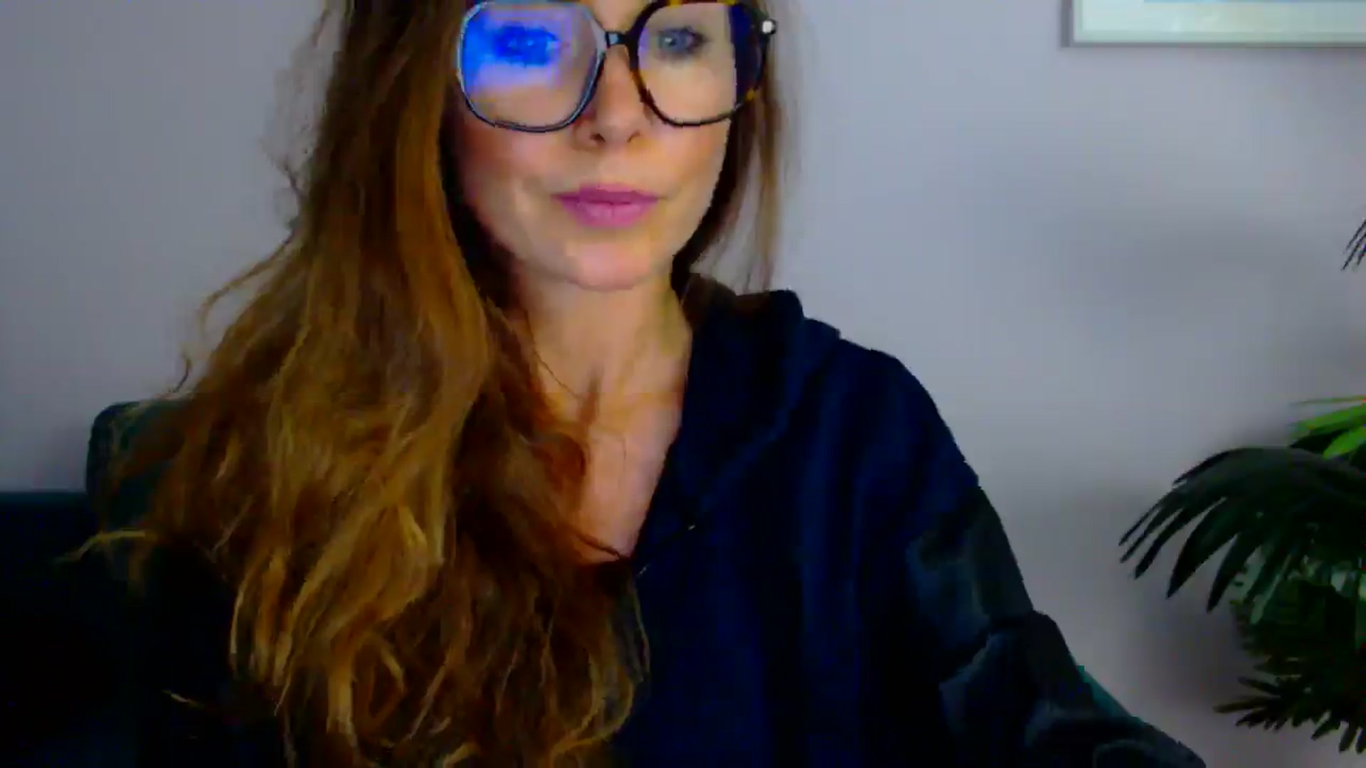 Gallery image thumbnail from Delilah_sweet's myfreecams stream on, 08/07/2025, 14:52 image 10 of 20