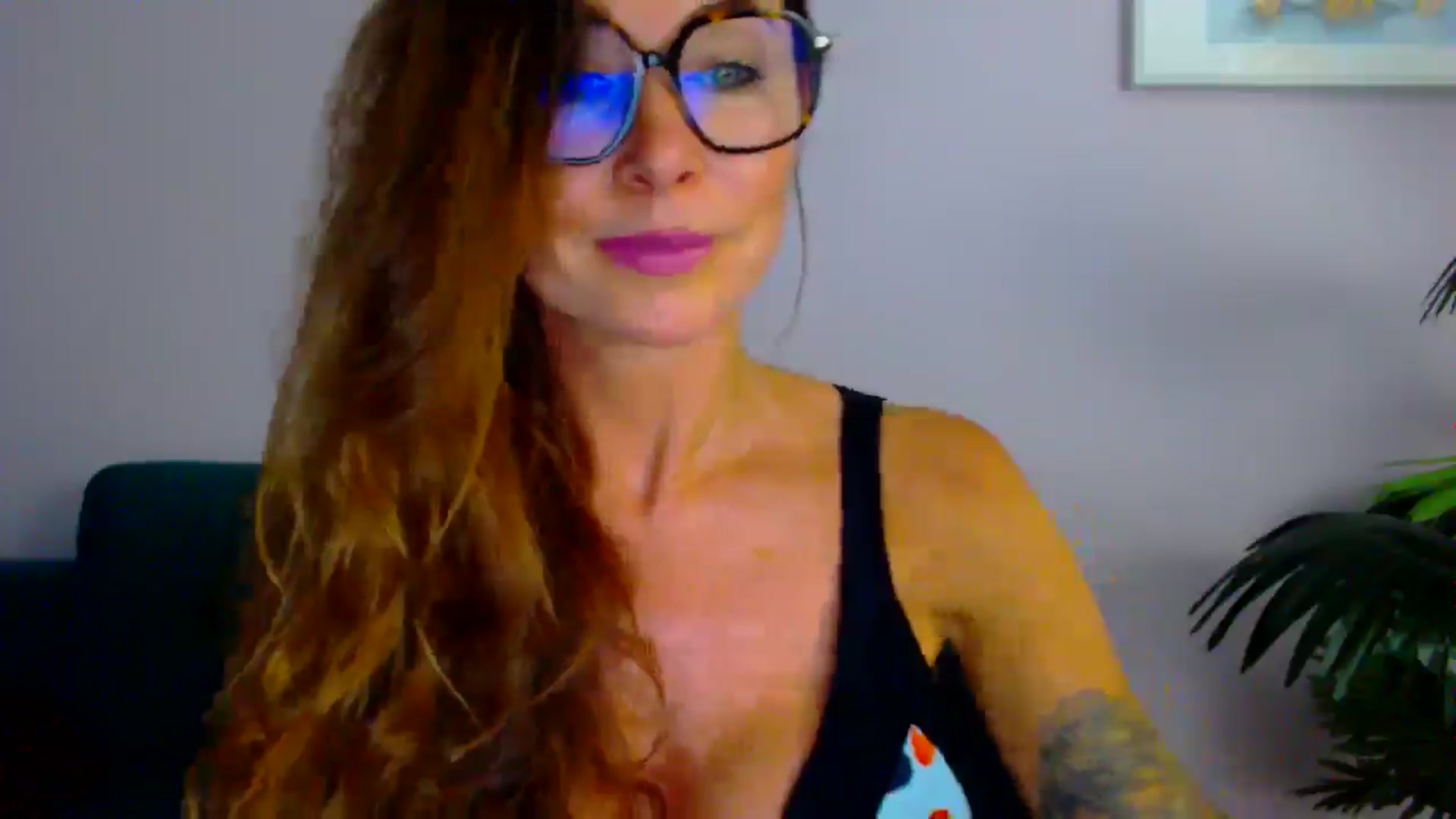 Gallery image thumbnail from Delilah_sweet's myfreecams stream on, 08/12/2025, 16:32 image 17 of 20