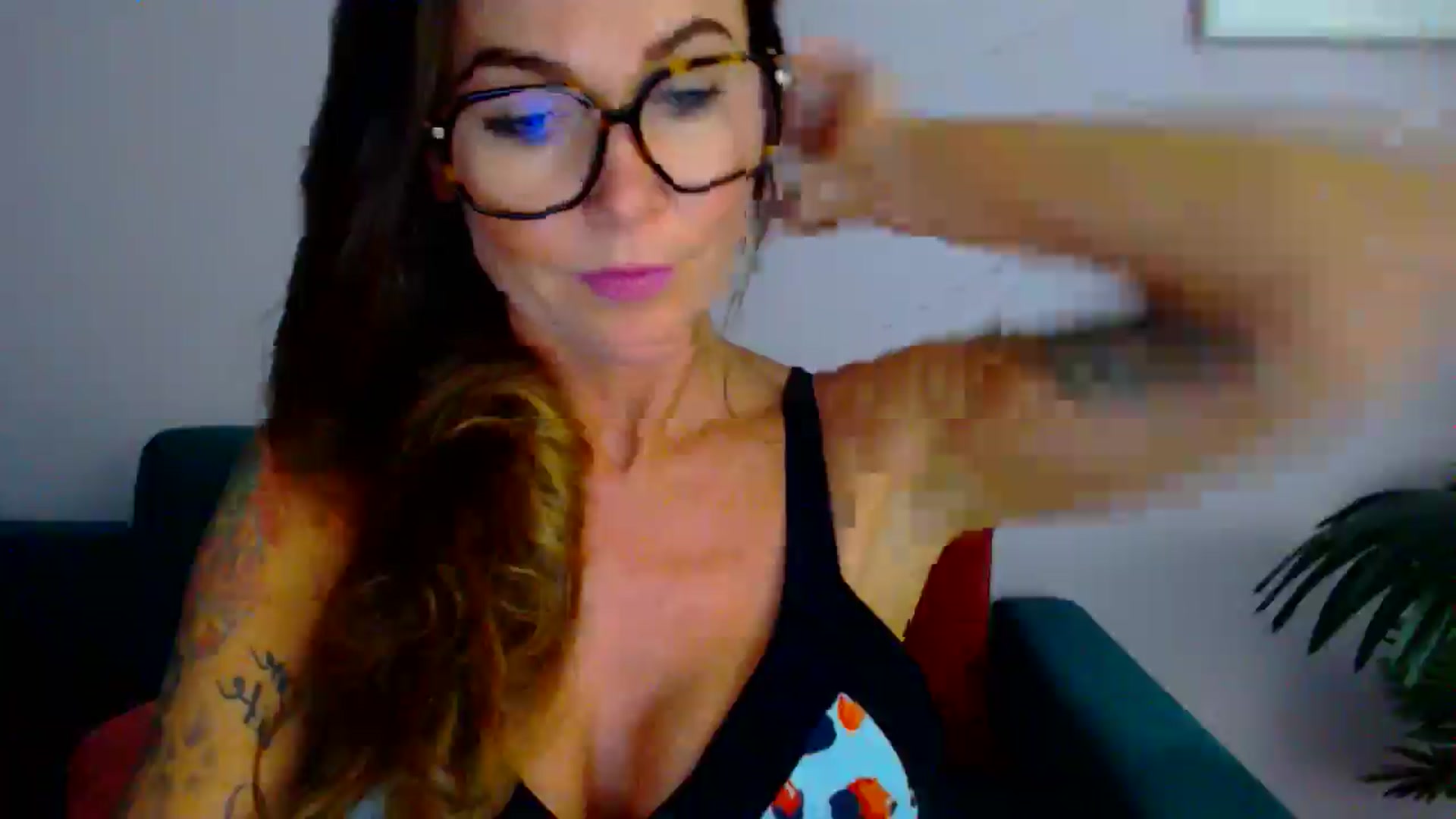 Gallery image thumbnail from Delilah_sweet's myfreecams stream on, 08/12/2025, 17:28 image 9 of 20