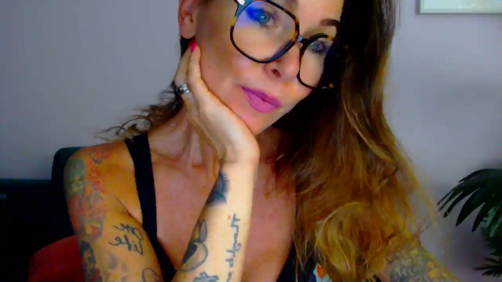 Gallery image thumbnail from Delilah_sweet's myfreecams stream on, 08/12/2025, 18:05 image 3 of 20