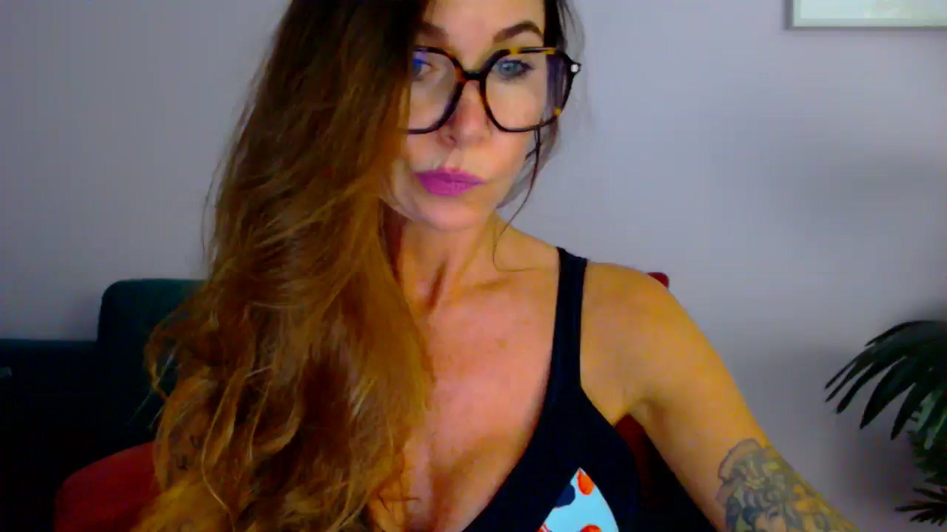 Gallery image thumbnail from Delilah_sweet's myfreecams stream on, 08/12/2025, 18:05 image 1 of 20