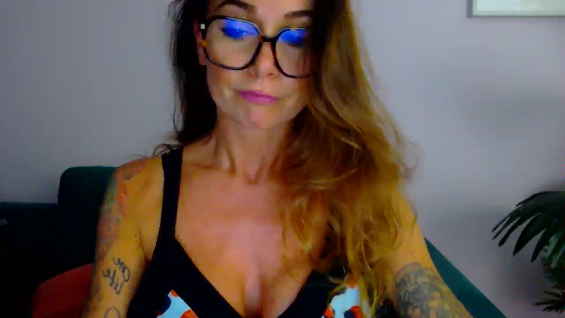 Gallery image thumbnail from Delilah_sweet's myfreecams stream on, 08/12/2025, 18:05 image 4 of 20