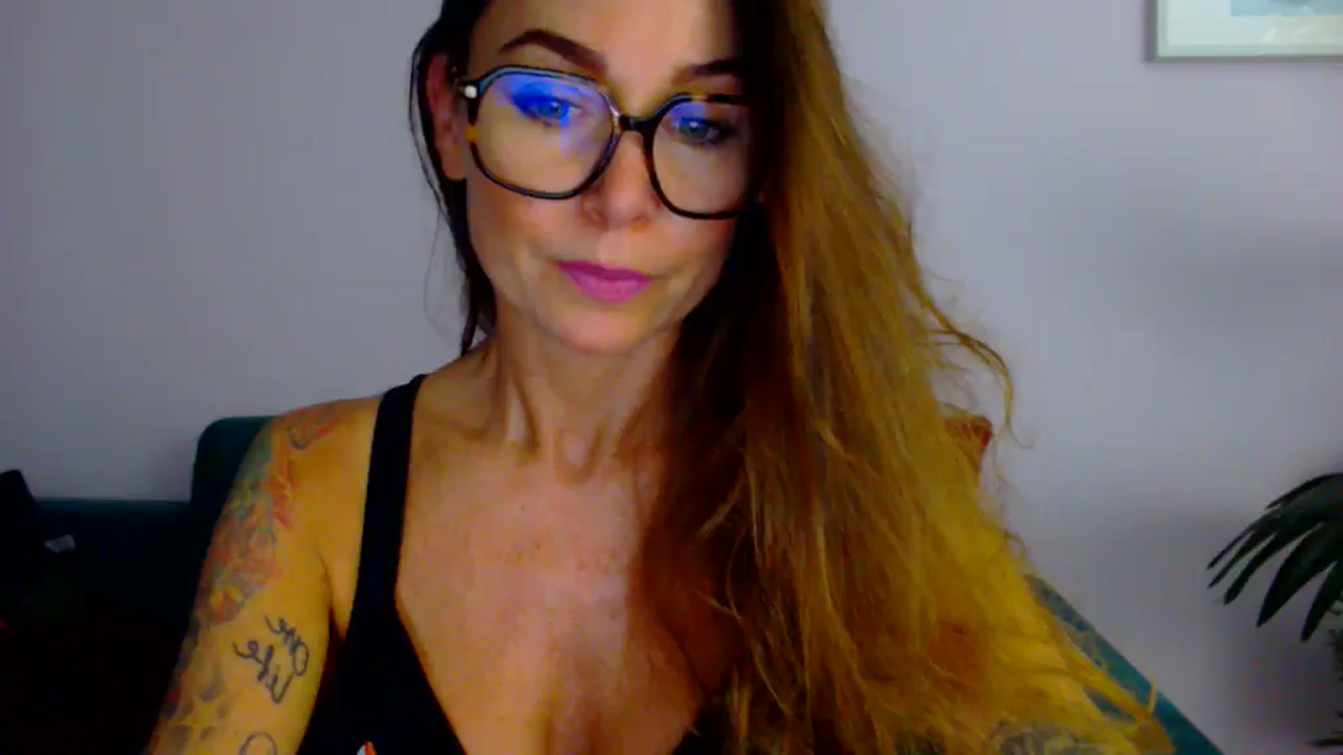 Gallery image thumbnail from Delilah_sweet's myfreecams stream on, 08/13/2025, 15:13 image 19 of 20
