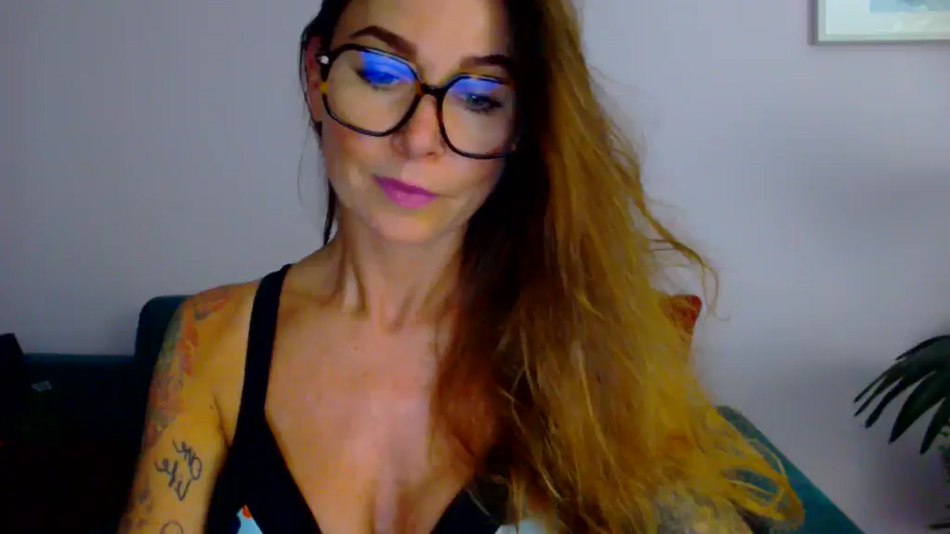 Gallery image thumbnail from Delilah_sweet's myfreecams stream on, 08/13/2025, 15:13 image 18 of 20