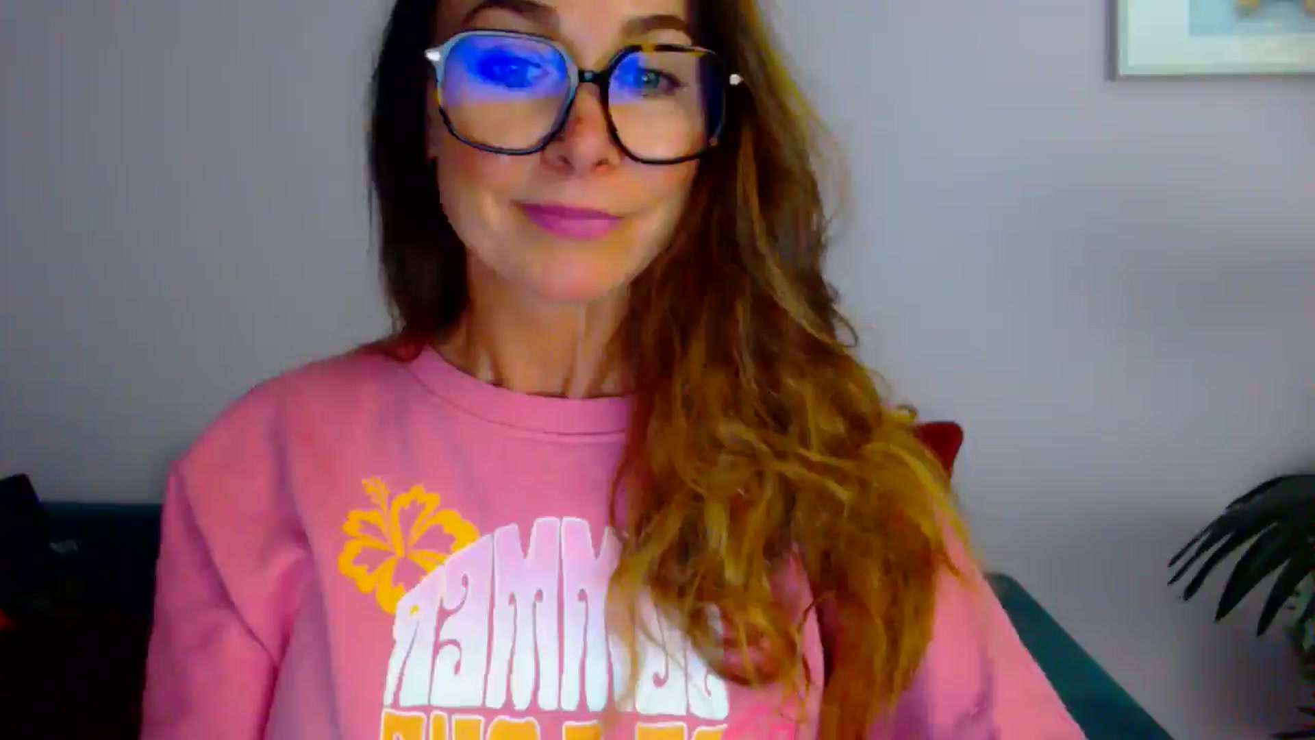 Gallery image thumbnail from Delilah_sweet's myfreecams stream on, 08/18/2025, 16:14 image 18 of 20