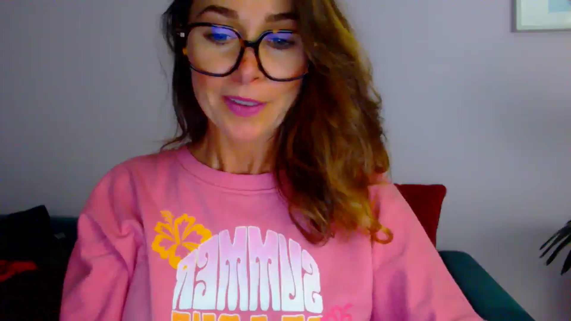Gallery image thumbnail from Delilah_sweet's myfreecams stream on, 08/18/2025, 16:14 image 4 of 20