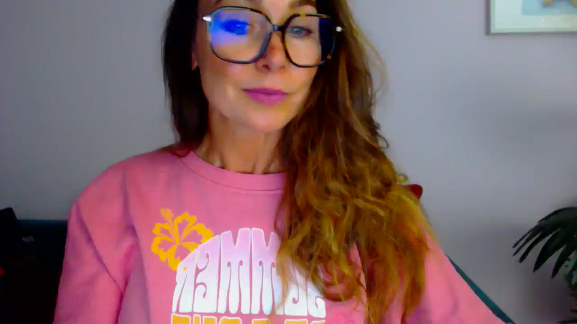 Gallery image thumbnail from Delilah_sweet's myfreecams stream on, 08/18/2025, 16:14 image 17 of 20