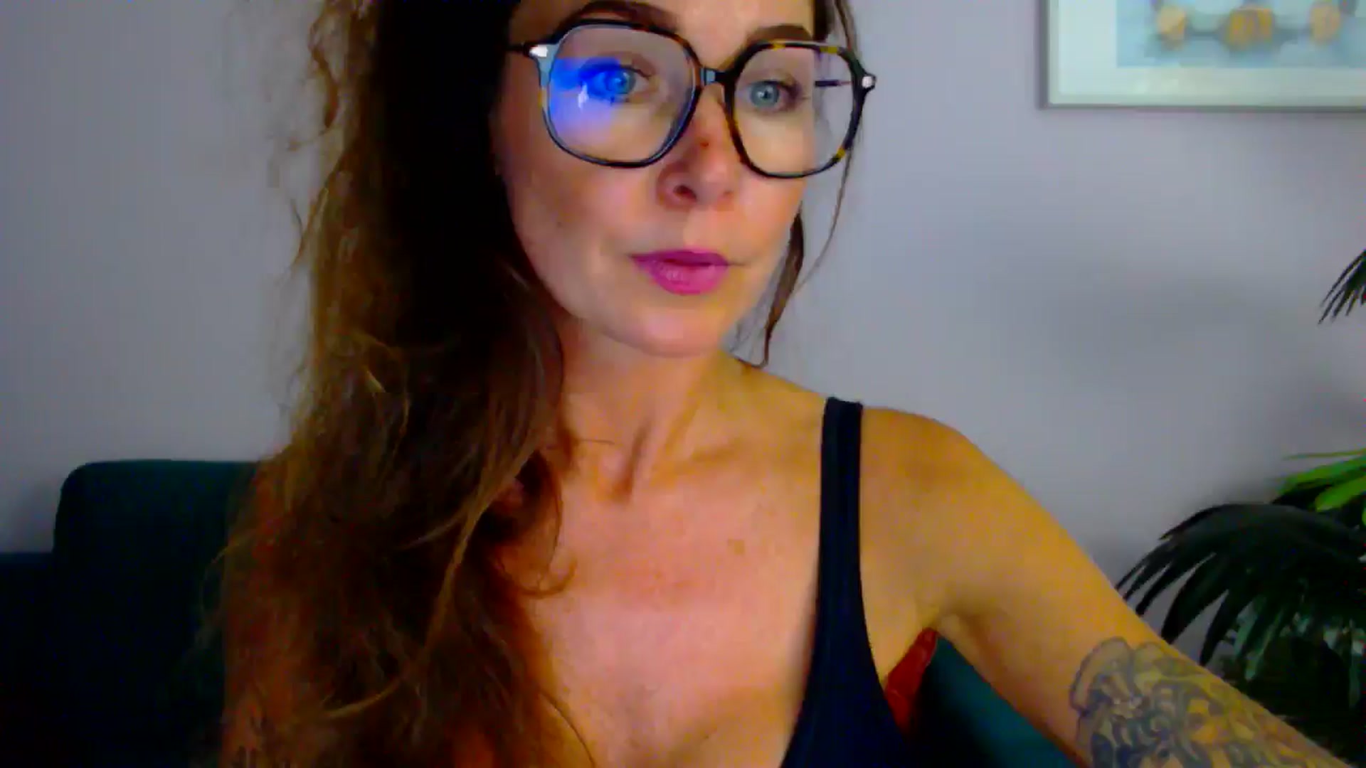 Gallery image thumbnail from Delilah_sweet's myfreecams stream on, 08/18/2025, 17:45 image 15 of 20