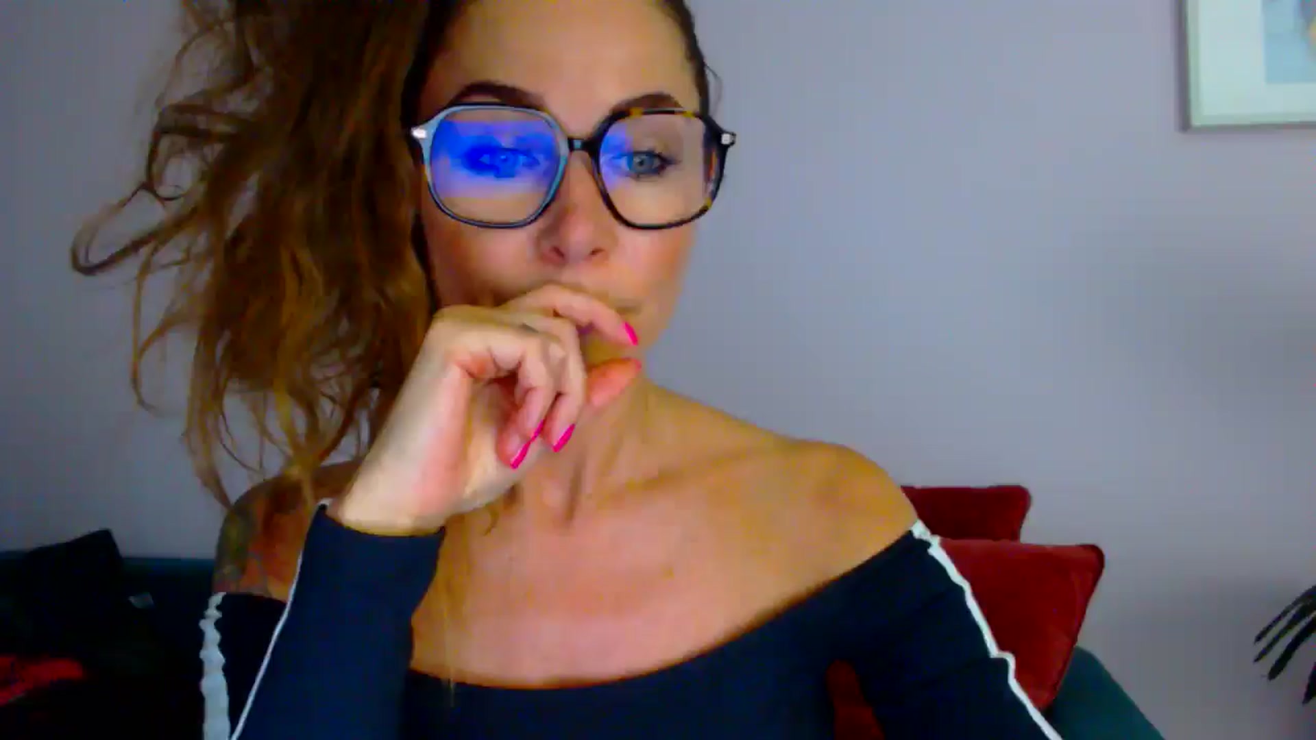Gallery image thumbnail from Delilah_sweet's myfreecams stream on, 08/19/2025, 15:19 image 20 of 20