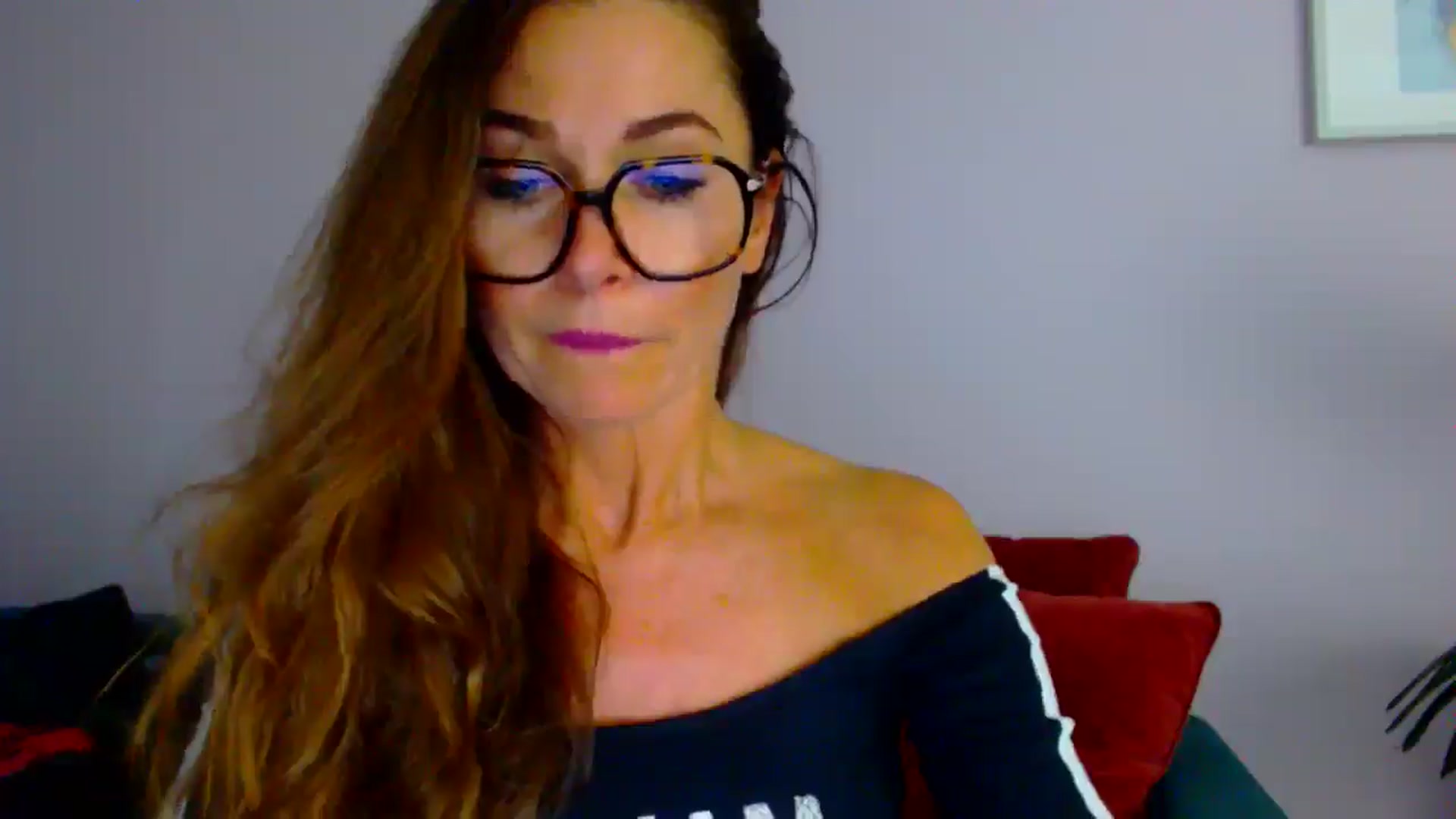 Gallery image thumbnail from Delilah_sweet's myfreecams stream on, 08/19/2025, 15:19 image 15 of 20