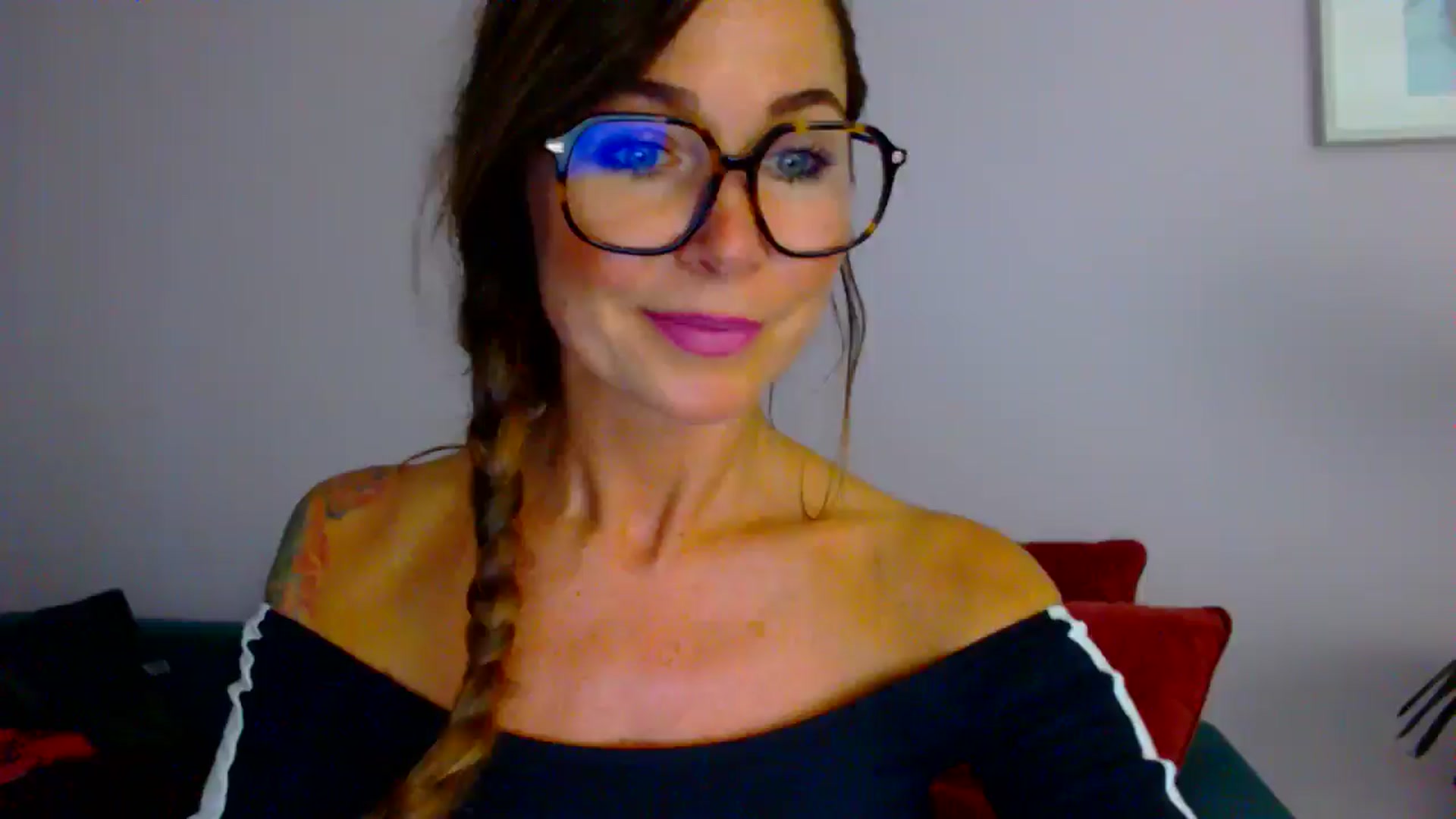 Gallery image thumbnail from Delilah_sweet's myfreecams stream on, 08/19/2025, 16:09 image 5 of 20