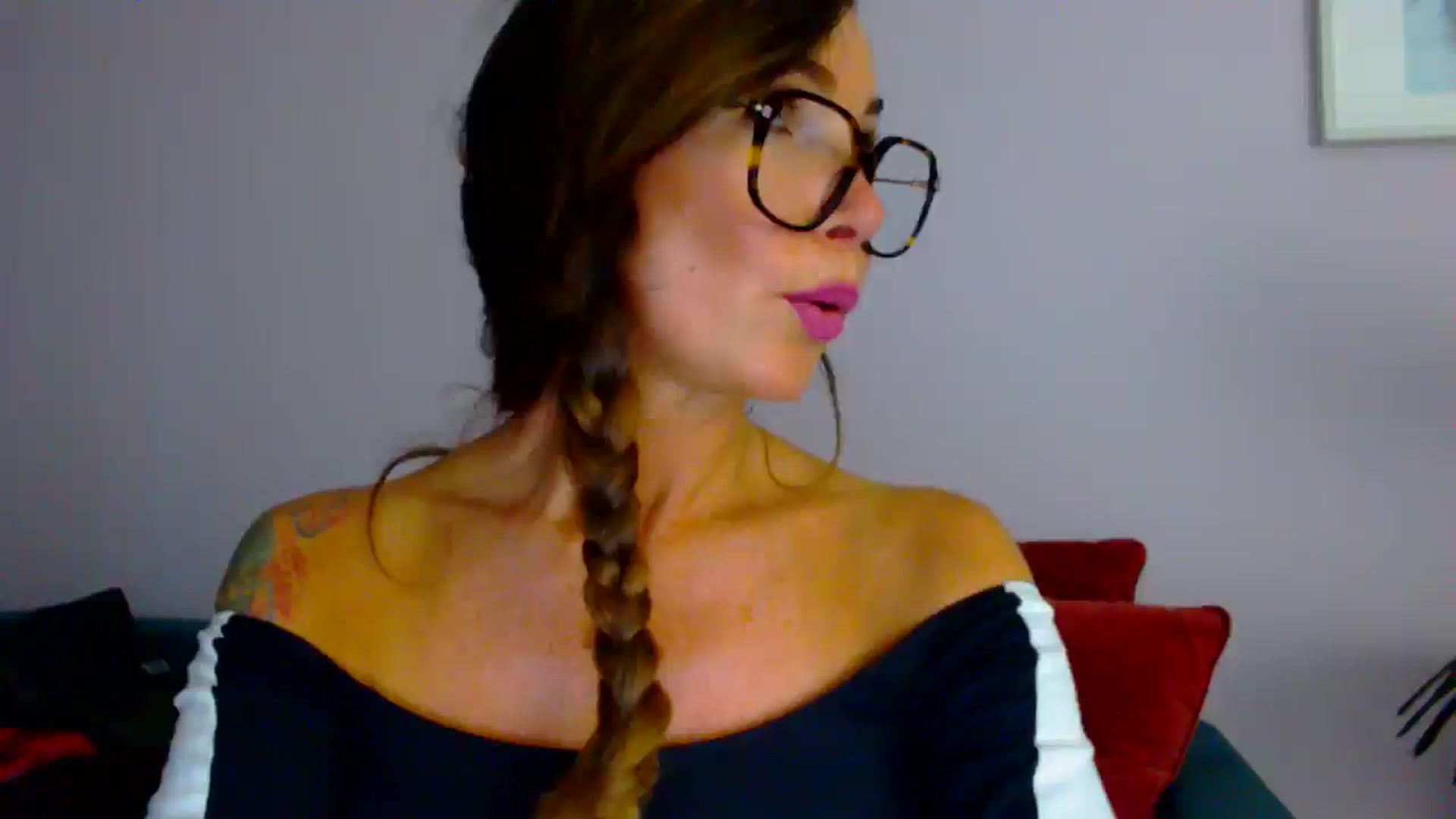 Gallery image thumbnail from Delilah_sweet's myfreecams stream on, 08/19/2025, 16:09 image 1 of 20