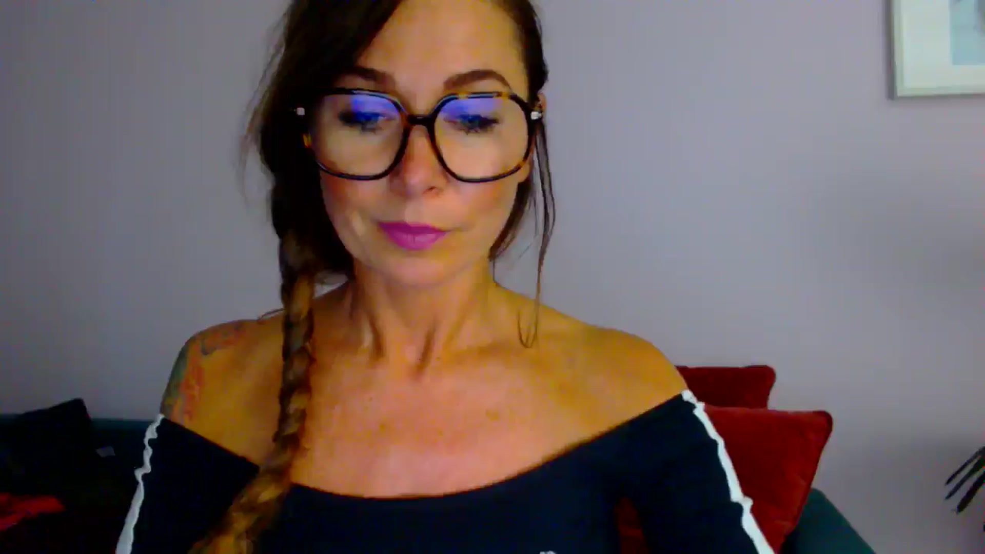 Gallery image thumbnail from Delilah_sweet's myfreecams stream on, 08/19/2025, 16:09 image 4 of 20