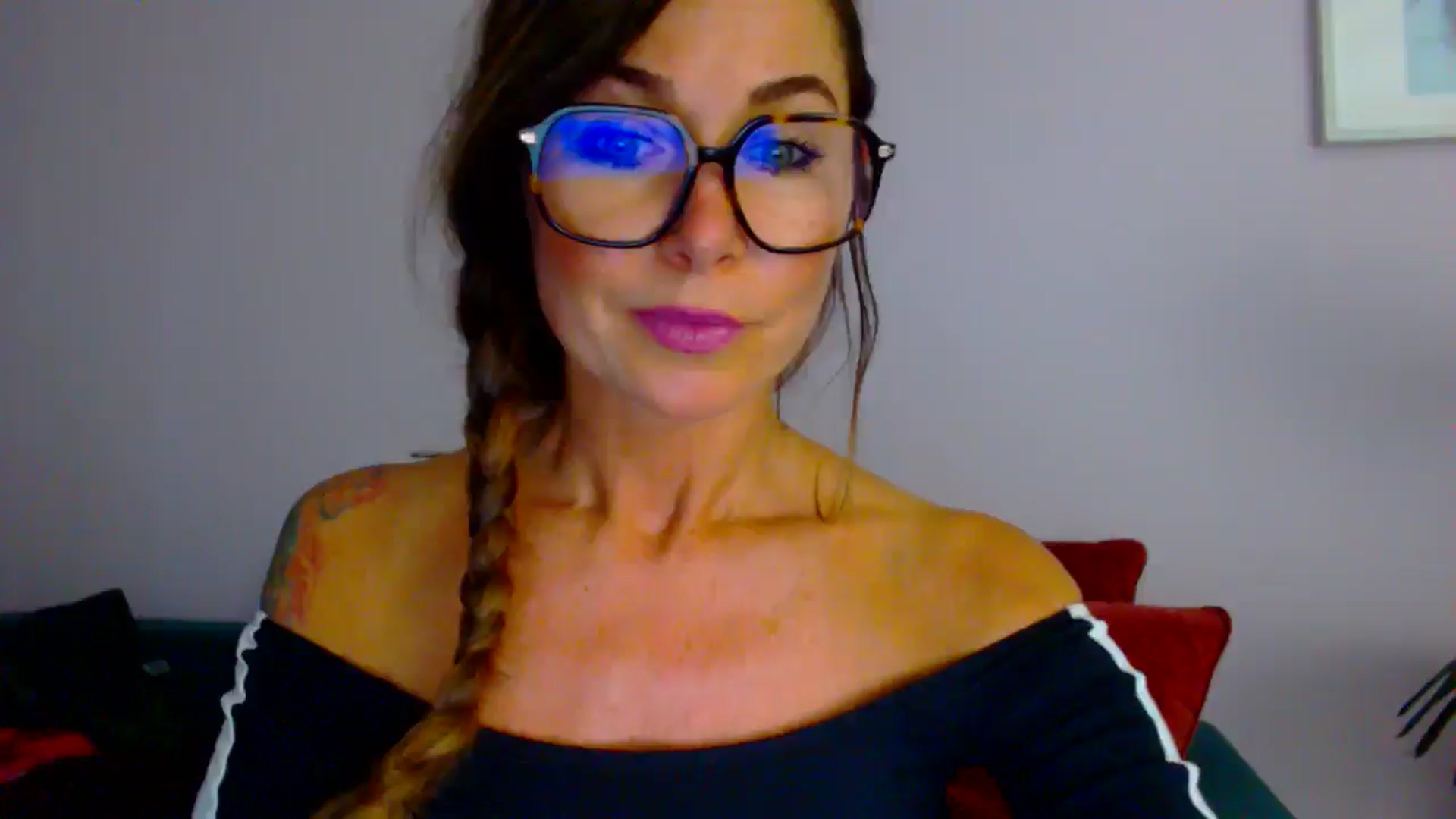 Gallery image thumbnail from Delilah_sweet's myfreecams stream on, 08/19/2025, 16:09 image 9 of 20