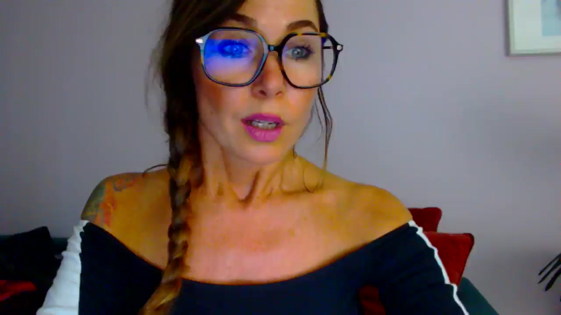 Gallery image thumbnail from Delilah_sweet's myfreecams stream on, 08/19/2025, 16:09 image 3 of 20