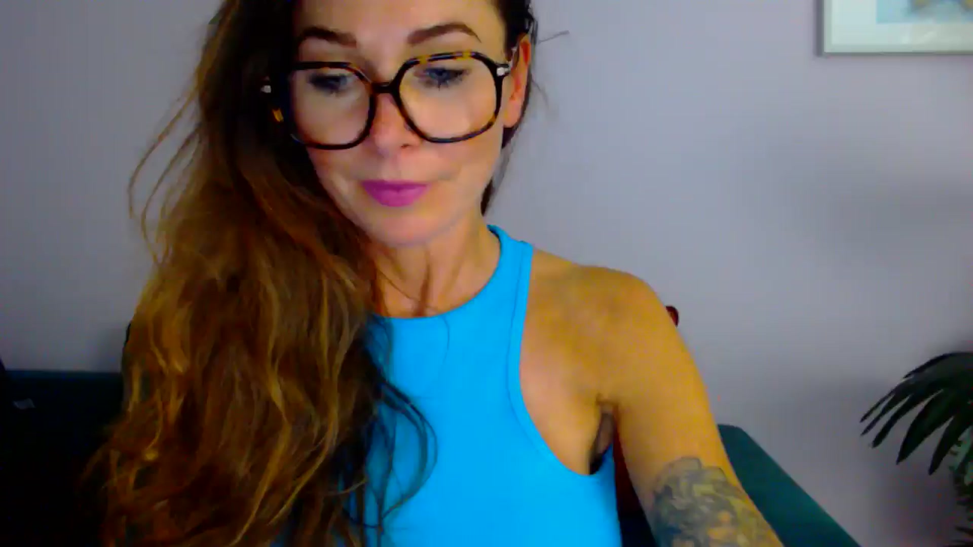 Gallery image thumbnail from Delilah_sweet's myfreecams stream on, 08/20/2025, 15:45 image 1 of 20