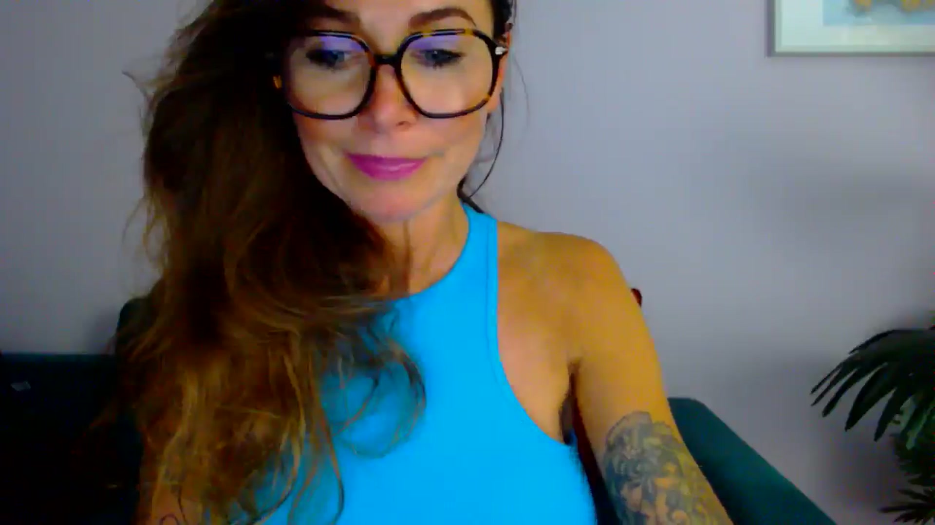 Gallery image thumbnail from Delilah_sweet's myfreecams stream on, 08/20/2025, 17:16 image 3 of 20
