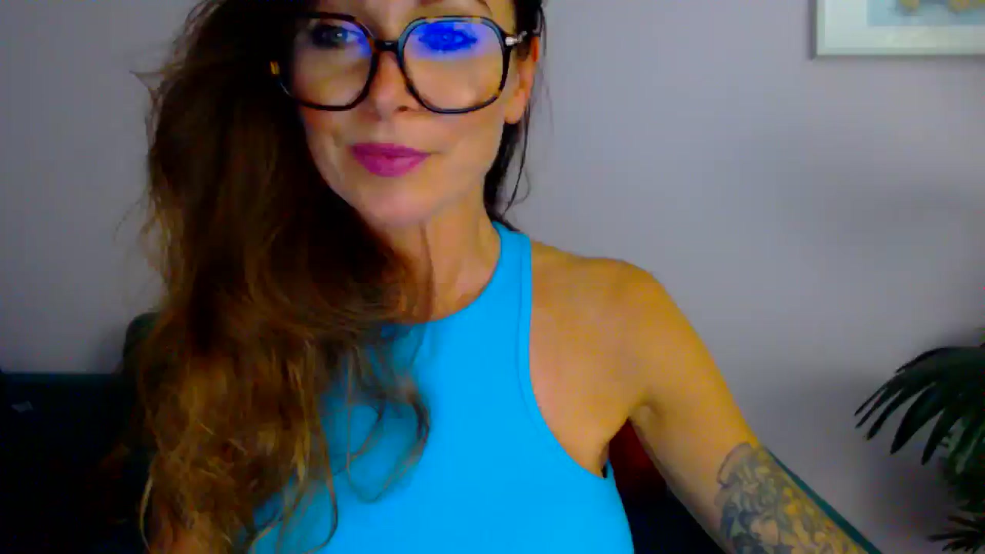 Gallery image thumbnail from Delilah_sweet's myfreecams stream on, 08/20/2025, 17:16 image 4 of 20