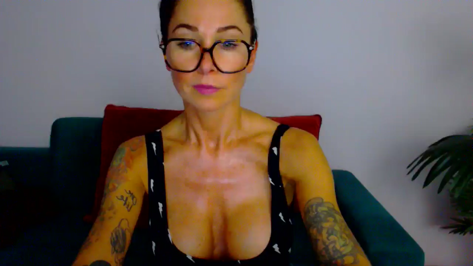 Gallery image thumbnail from Delilah_sweet's myfreecams stream on, 08/21/2025, 14:44 image 12 of 20