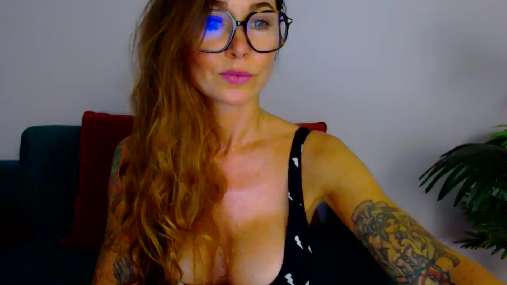 Gallery image thumbnail from Delilah_sweet's myfreecams stream on, 08/21/2025, 16:30 image 7 of 20