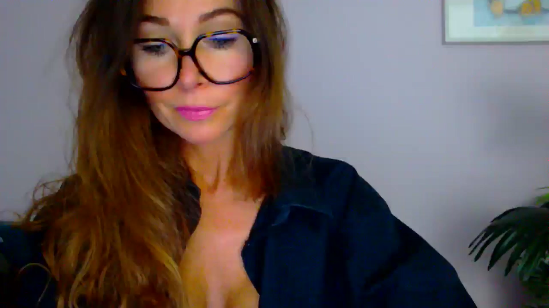 Gallery image thumbnail from Delilah_sweet's myfreecams stream on, 08/25/2025, 16:26 image 16 of 20