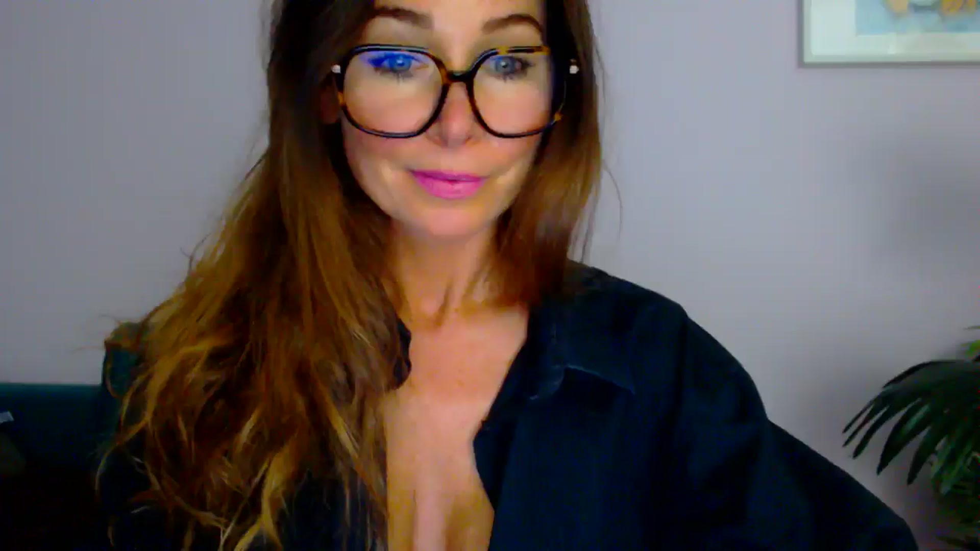 Gallery image thumbnail from Delilah_sweet's myfreecams stream on, 08/25/2025, 16:26 image 4 of 20
