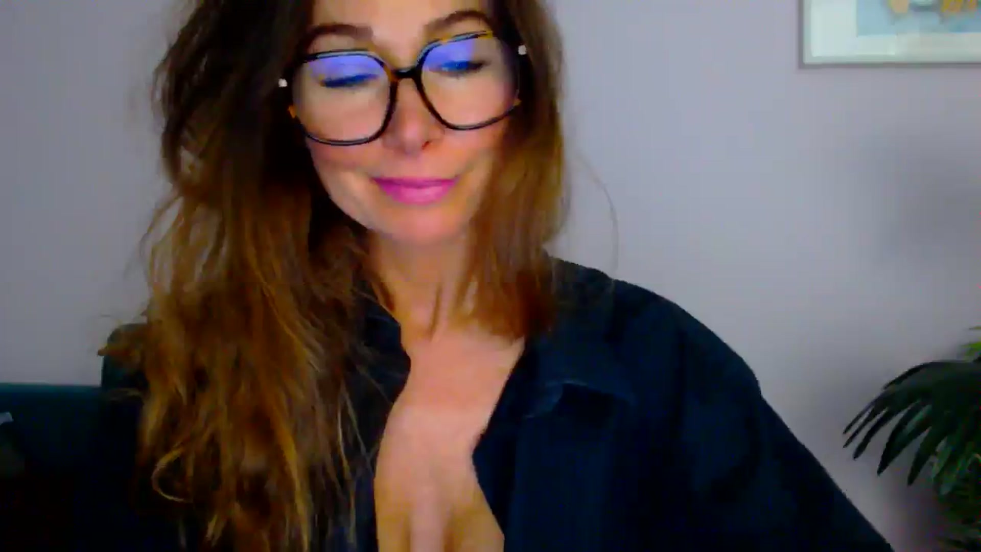 Gallery image thumbnail from Delilah_sweet's myfreecams stream on, 08/25/2025, 16:26 image 8 of 20