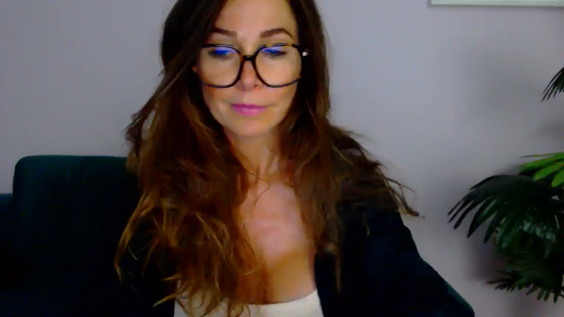 Gallery image thumbnail from Delilah_sweet's myfreecams stream on, 08/26/2025, 14:56 image 10 of 20