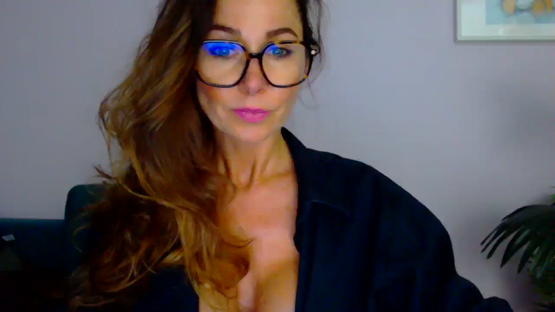 Gallery image thumbnail from Delilah_sweet's myfreecams stream on, 08/26/2025, 14:56 image 1 of 20