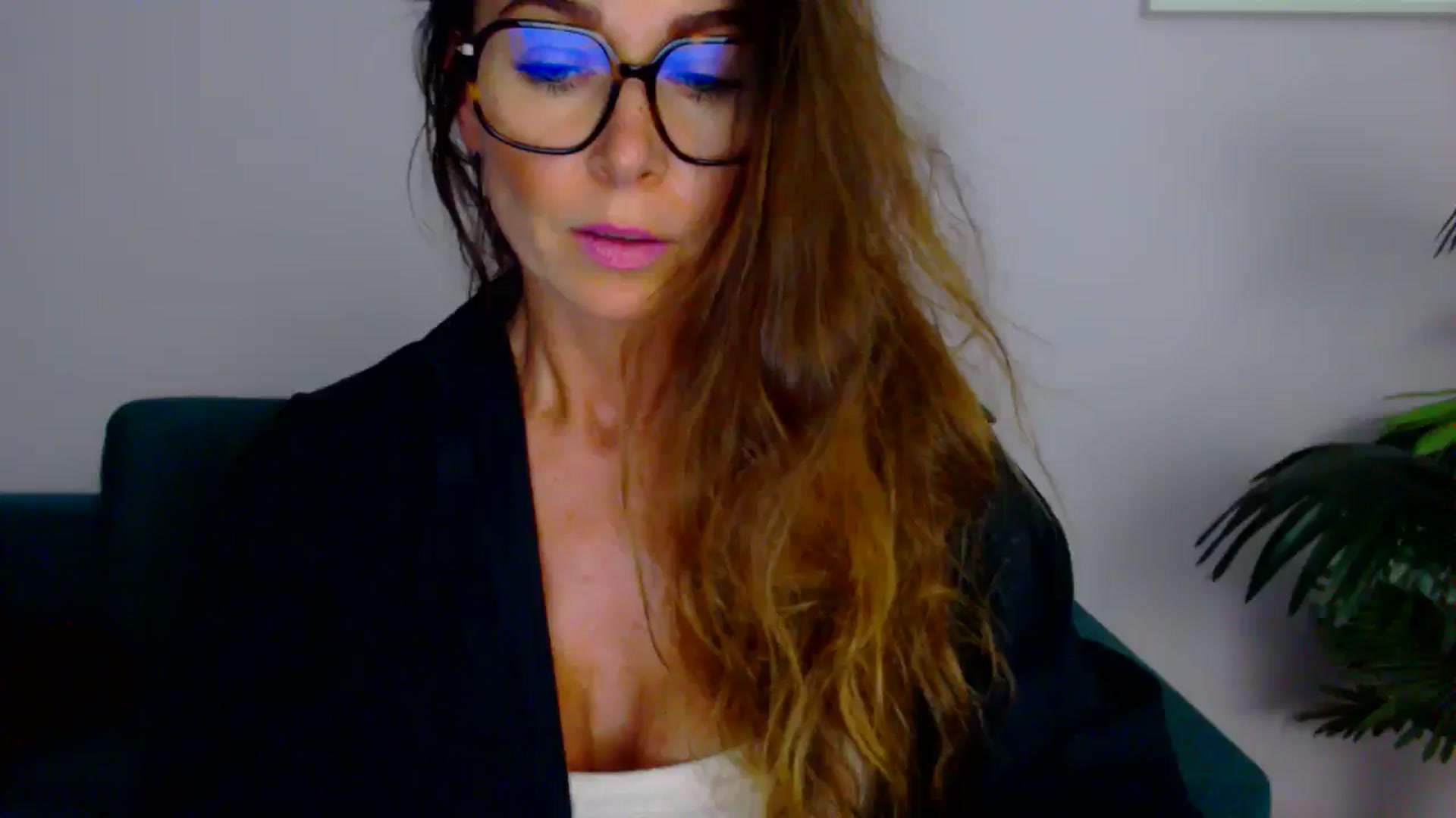 Gallery image thumbnail from Delilah_sweet's myfreecams stream on, 08/26/2025, 15:20 image 18 of 20