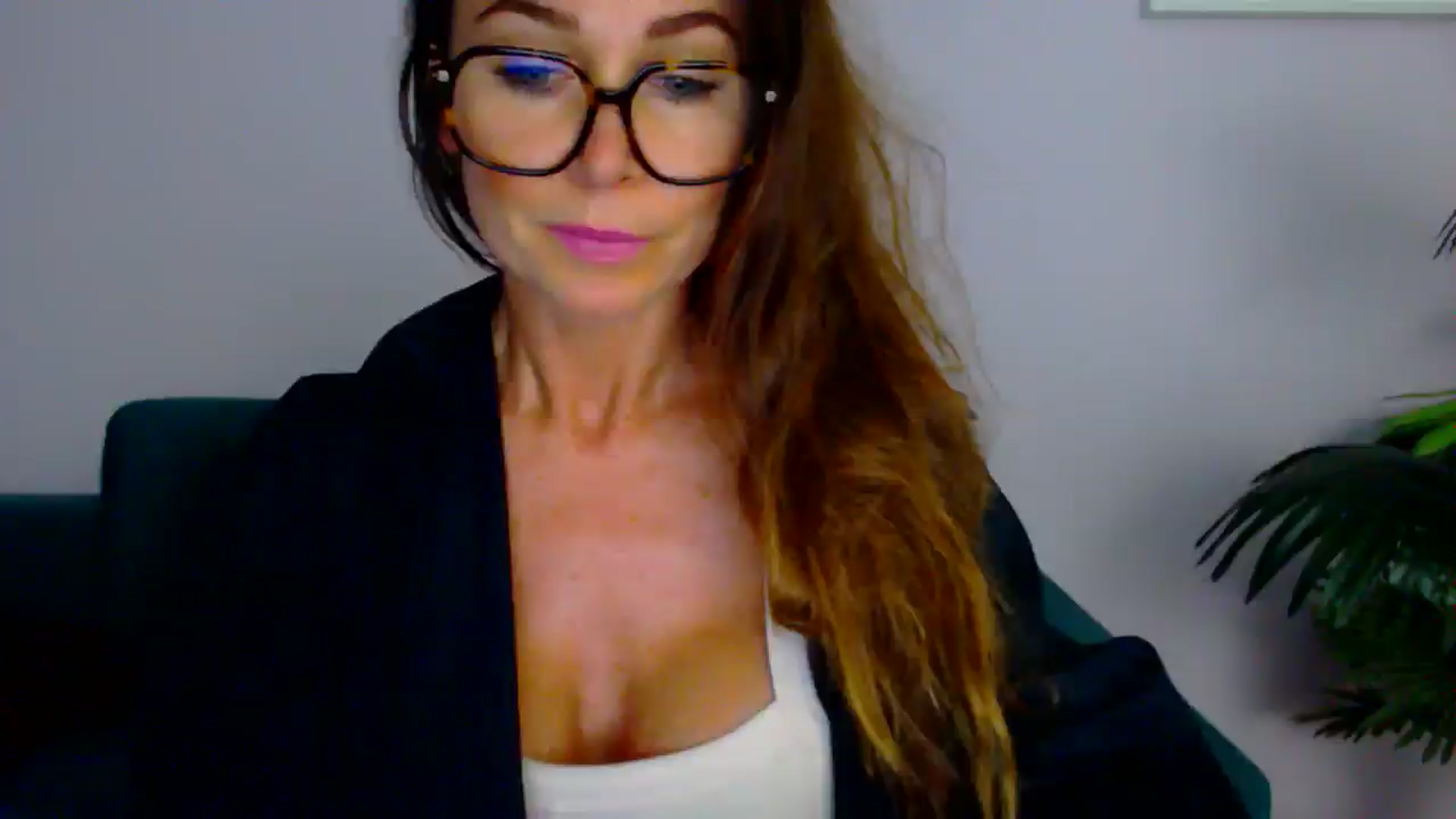 Gallery image thumbnail from Delilah_sweet's myfreecams stream on, 08/26/2025, 15:20 image 16 of 20