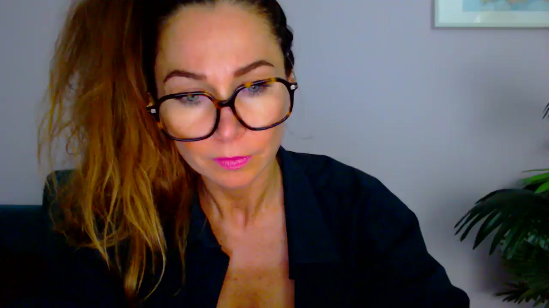 Gallery image thumbnail from Delilah_sweet's myfreecams stream on, 08/26/2025, 17:32 image 2 of 20