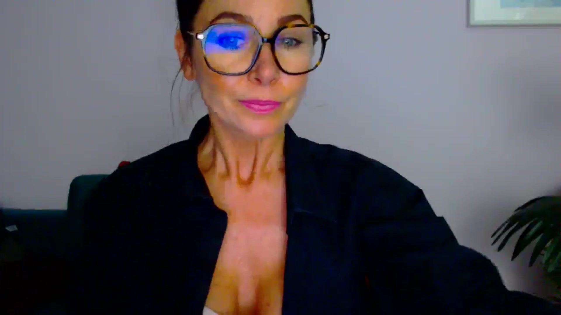 Gallery image thumbnail from Delilah_sweet's myfreecams stream on, 08/26/2025, 17:32 image 20 of 20