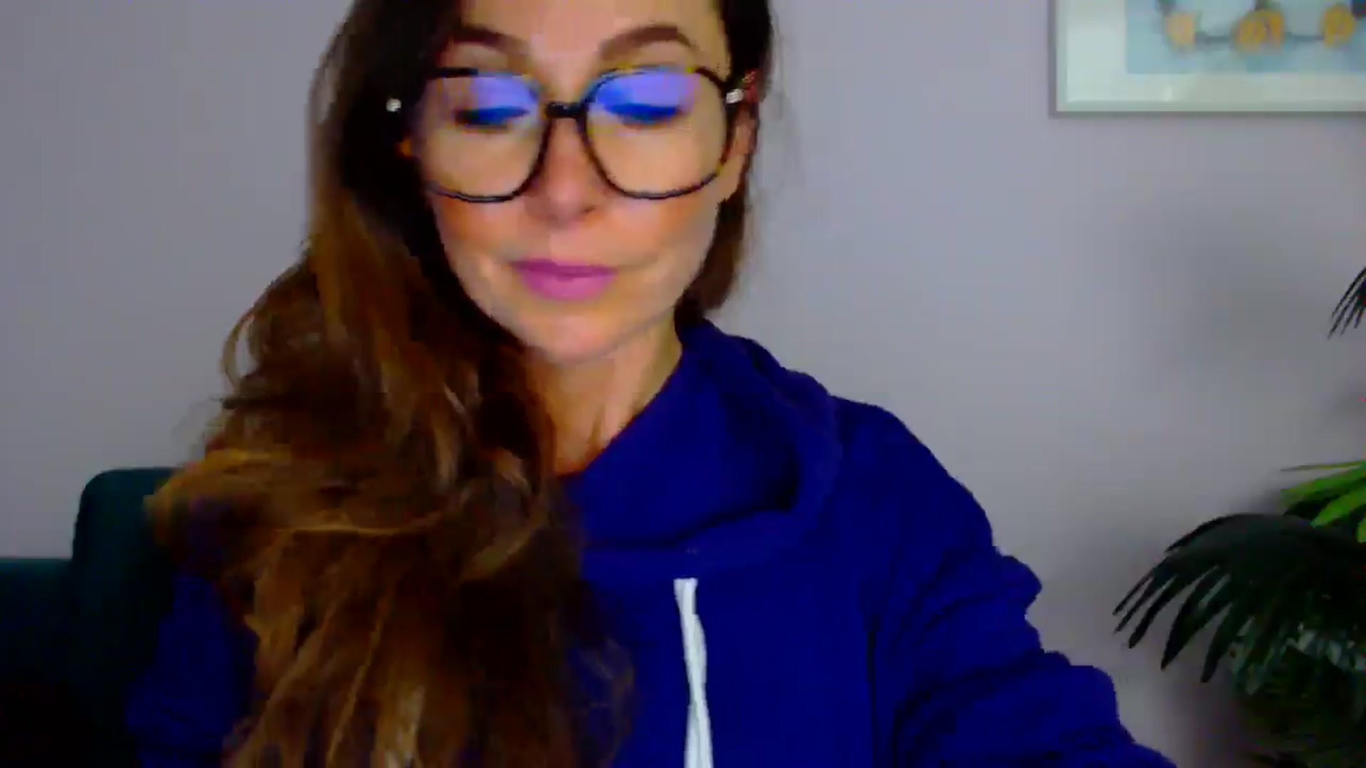 Gallery image thumbnail from Delilah_sweet's myfreecams stream on, 08/27/2025, 14:50 image 12 of 20