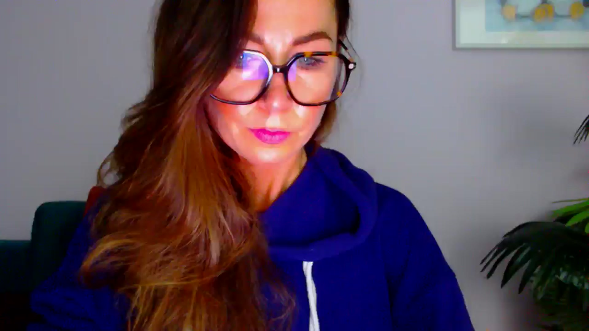Gallery image thumbnail from Delilah_sweet's myfreecams stream on, 08/27/2025, 15:14 image 1 of 20