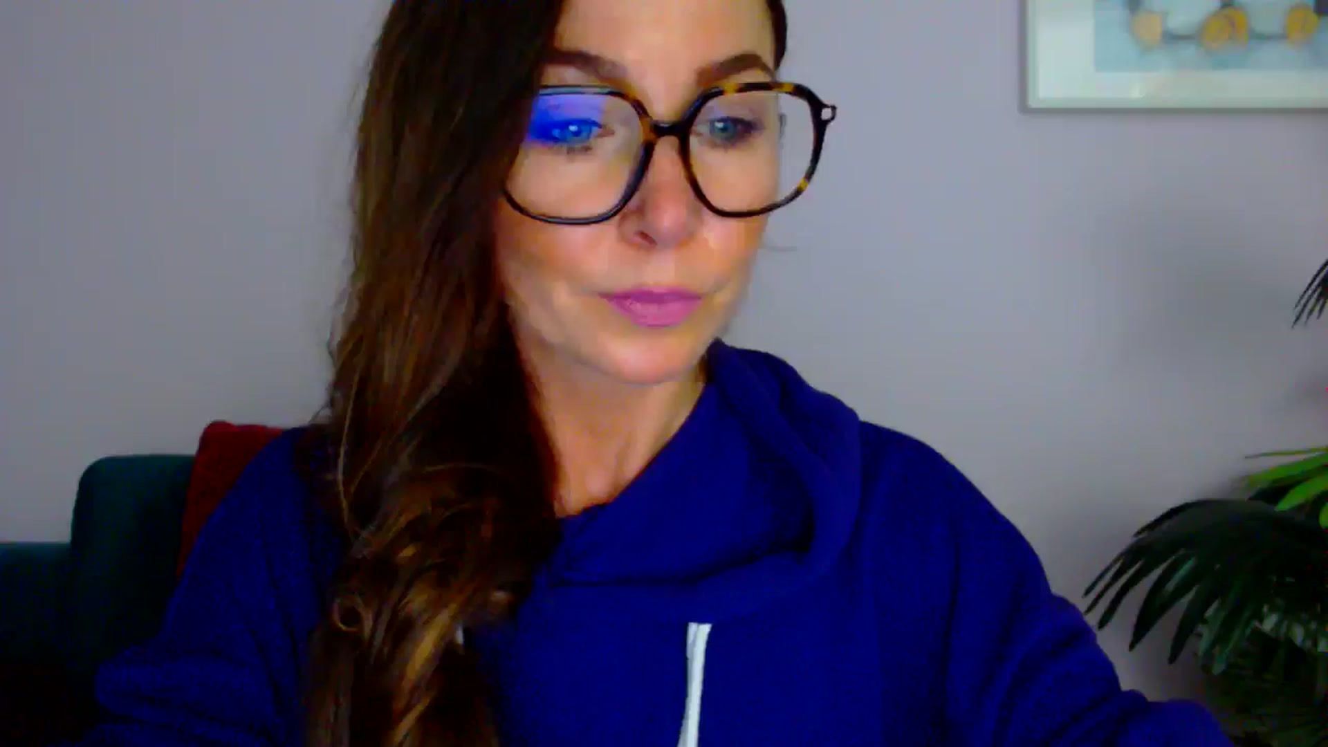 Gallery image thumbnail from Delilah_sweet's myfreecams stream on, 08/27/2025, 15:14 image 5 of 20