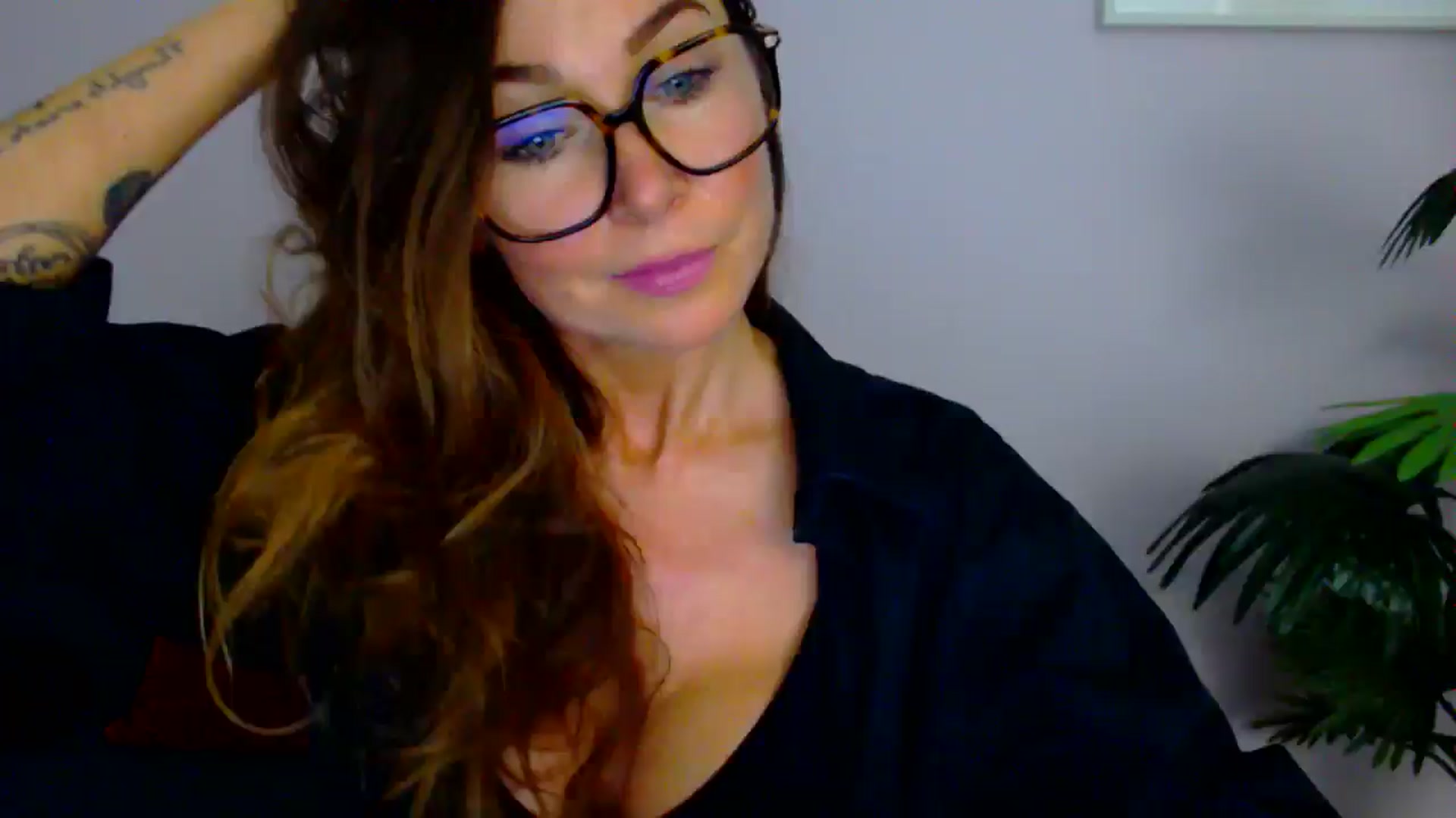 Gallery image thumbnail from Delilah_sweet's myfreecams stream on, 08/27/2025, 16:28 image 6 of 20