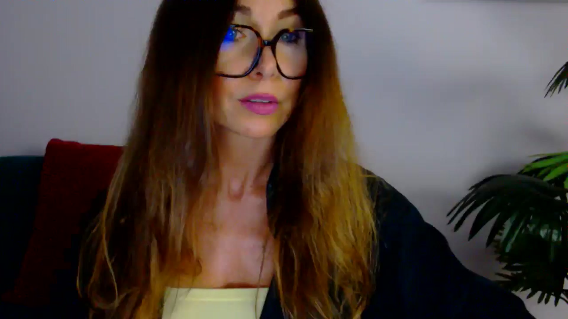 Gallery image thumbnail from Delilah_sweet's myfreecams stream on, 08/28/2025, 13:51 image 15 of 20