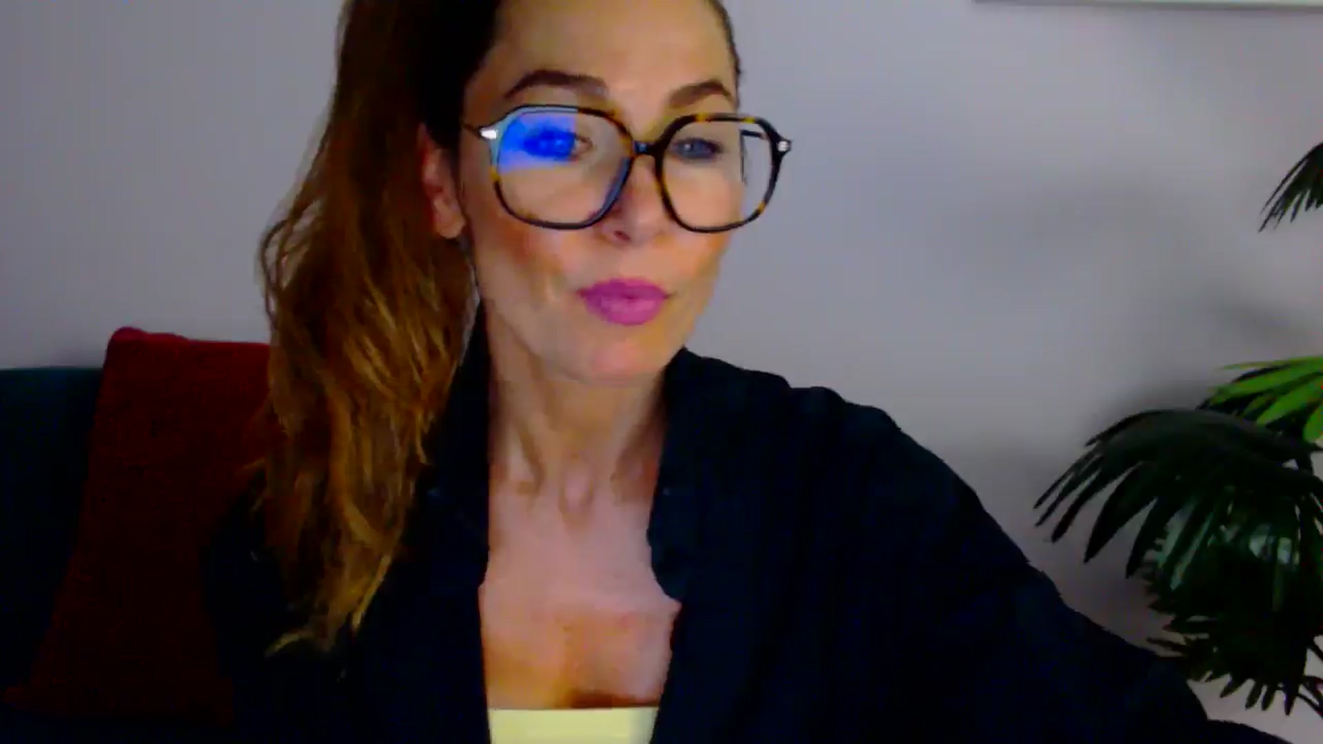Gallery image thumbnail from Delilah_sweet's myfreecams stream on, 08/28/2025, 14:18 image 2 of 20