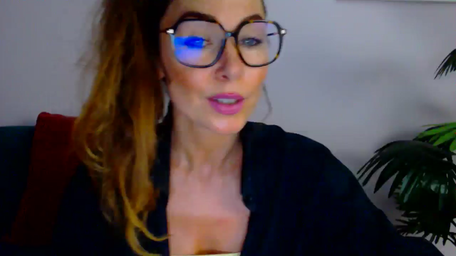 Gallery image thumbnail from Delilah_sweet's myfreecams stream on, 08/28/2025, 14:18 image 11 of 20