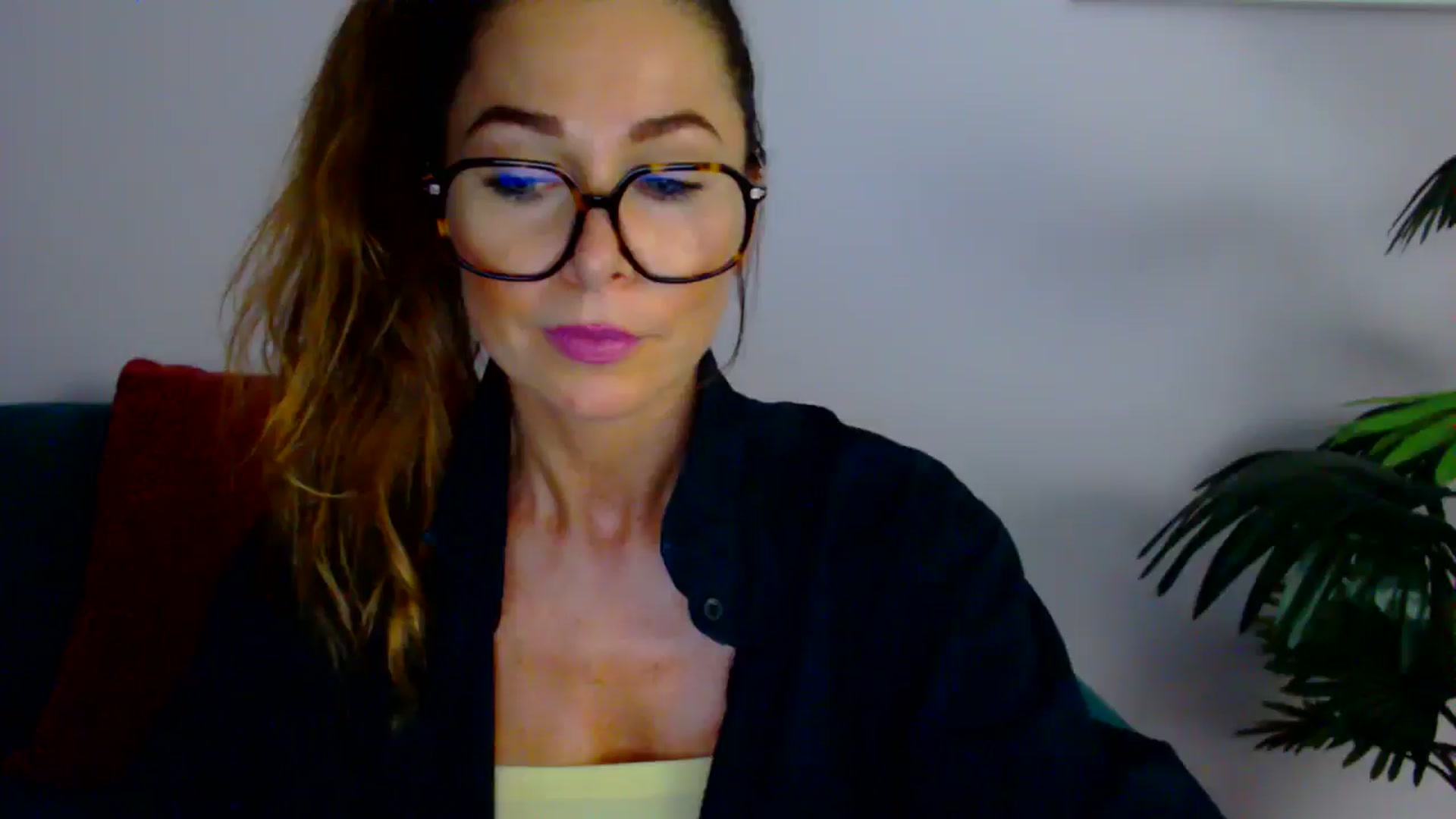 Gallery image thumbnail from Delilah_sweet's myfreecams stream on, 08/28/2025, 14:18 image 4 of 20