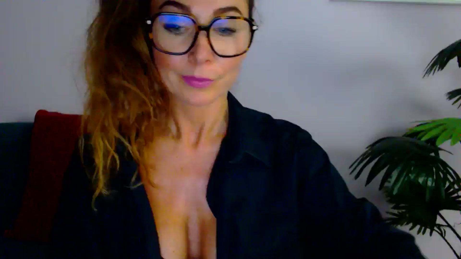Gallery image thumbnail from Delilah_sweet's myfreecams stream on, 09/02/2025, 17:20 image 7 of 20